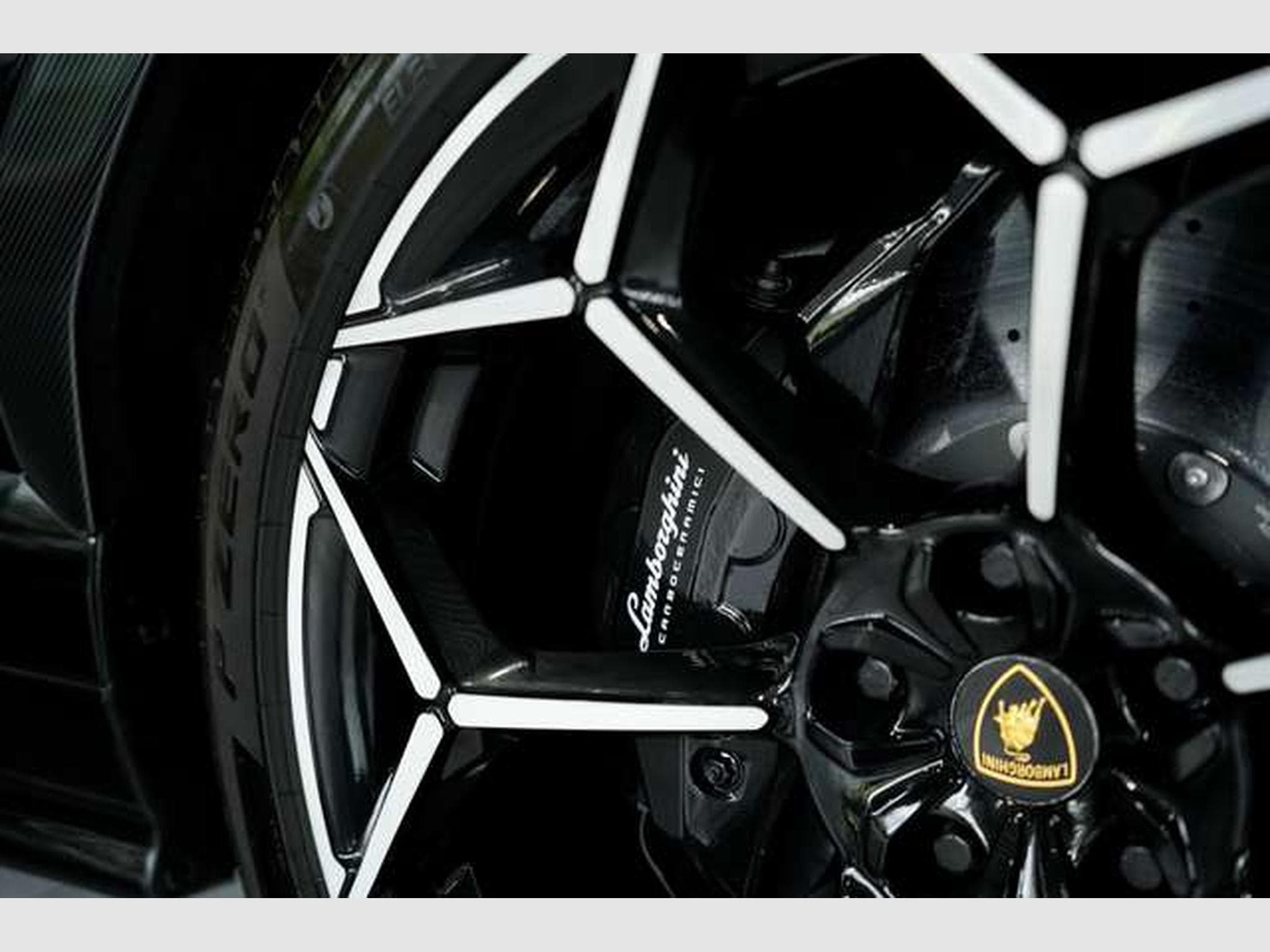 Lamborghini Urus SE *1.H *23 Zoll *Pano *SOFORT *MwSt *B&O (2025) - Foto 14