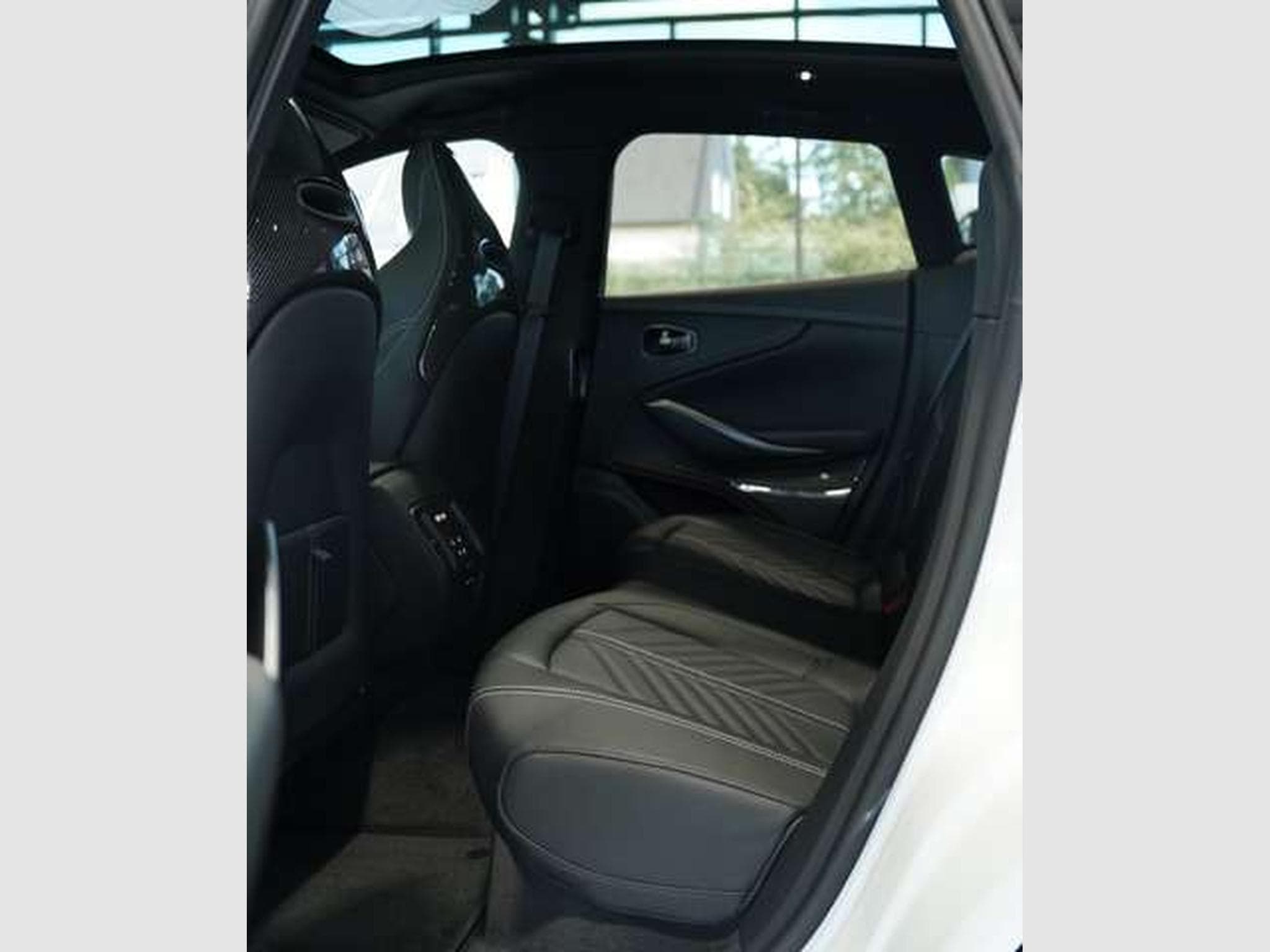 Aston-Martin DBX 707 4.0 V8 *Carbon *MwSt. *Garantie *23 Zoll (2024) - Foto 29