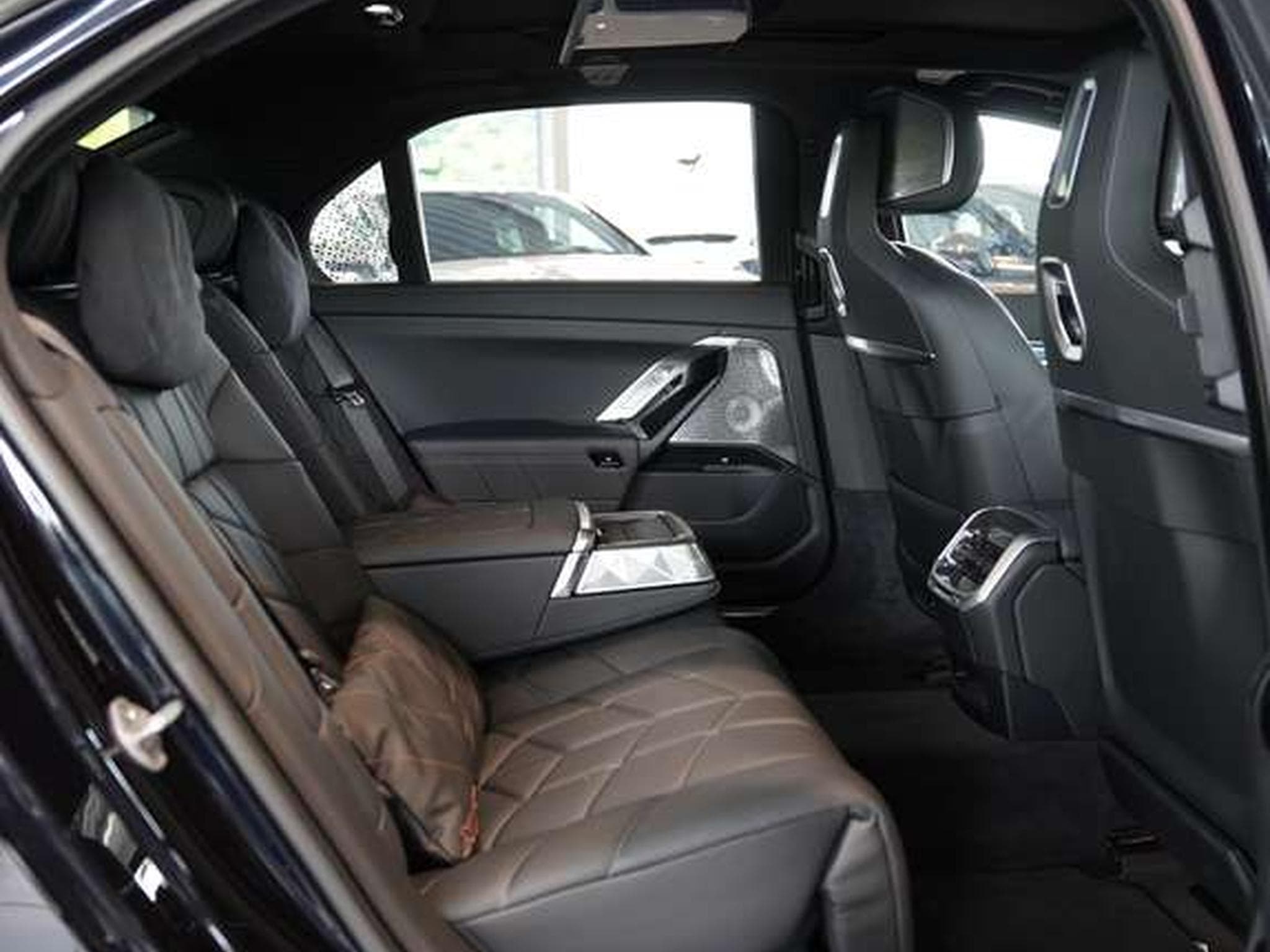BMW i7 M70 xDrive *21*SkyLounge*B&W*NP210TSD*Alpina (2025) - Foto 14