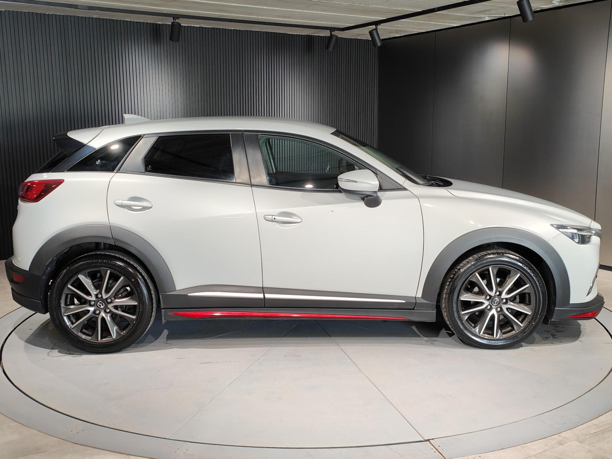 Mazda CX-3 1.5 SKYACTIV D CUIR GPS BLUETOOTH CAMERA (2015) - Photo 2