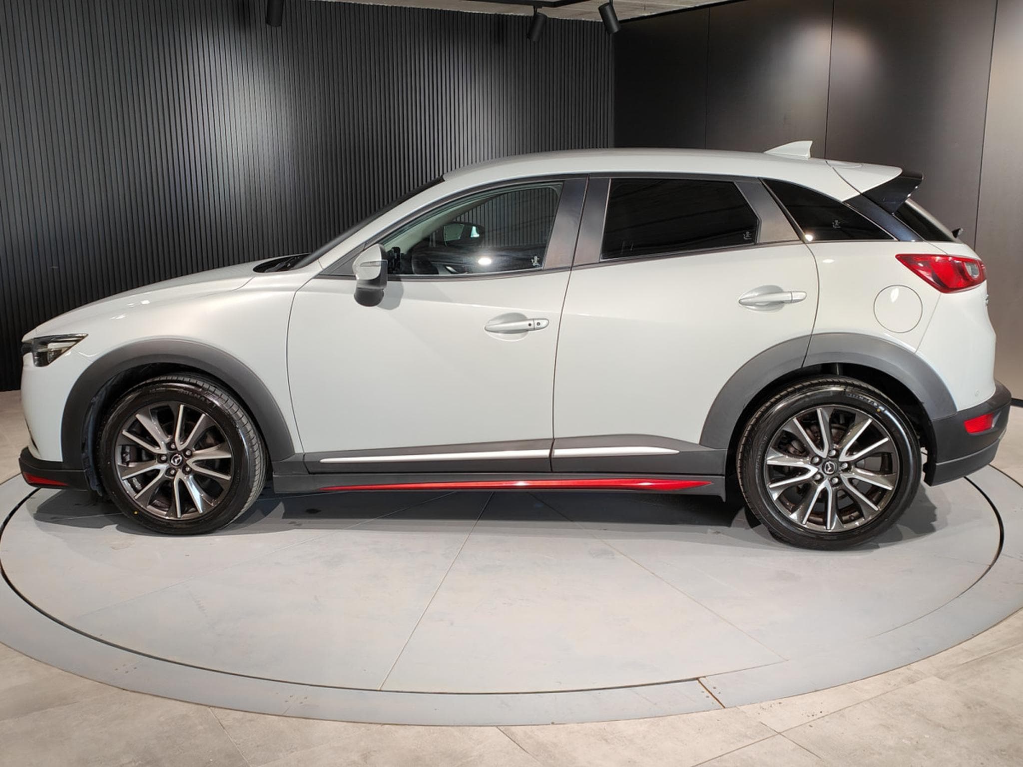 Mazda CX-3 1.5 SKYACTIV D CUIR GPS BLUETOOTH CAMERA (2015) - Photo 5