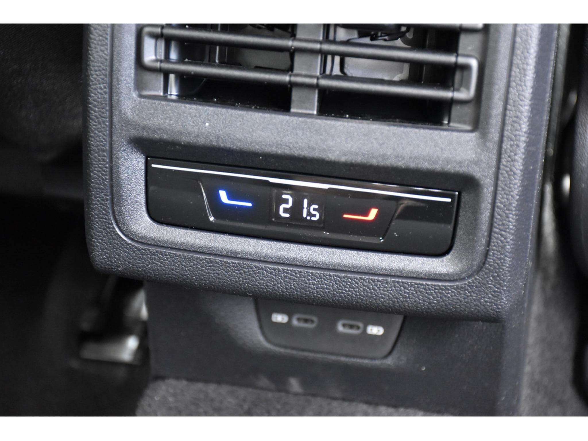VW Golf 1.5 eTSI DSG ACC TRAVEL SG CHFF CAM NEUVE (2026) - Photo 21