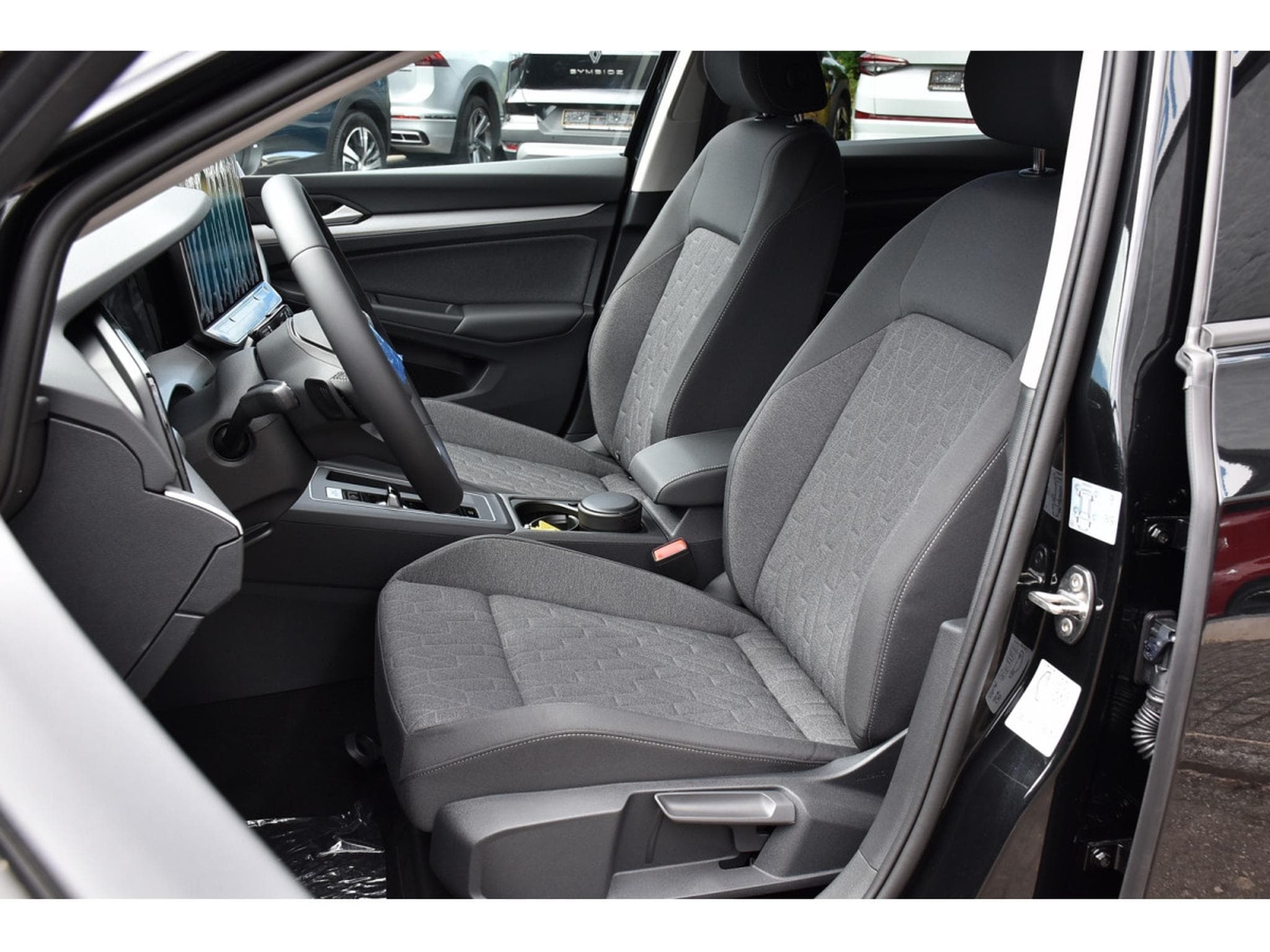 VW Golf 1.5 eTSI DSG ACC TRAVEL SG CHFF CAM NEUVE (2026) - Photo 6