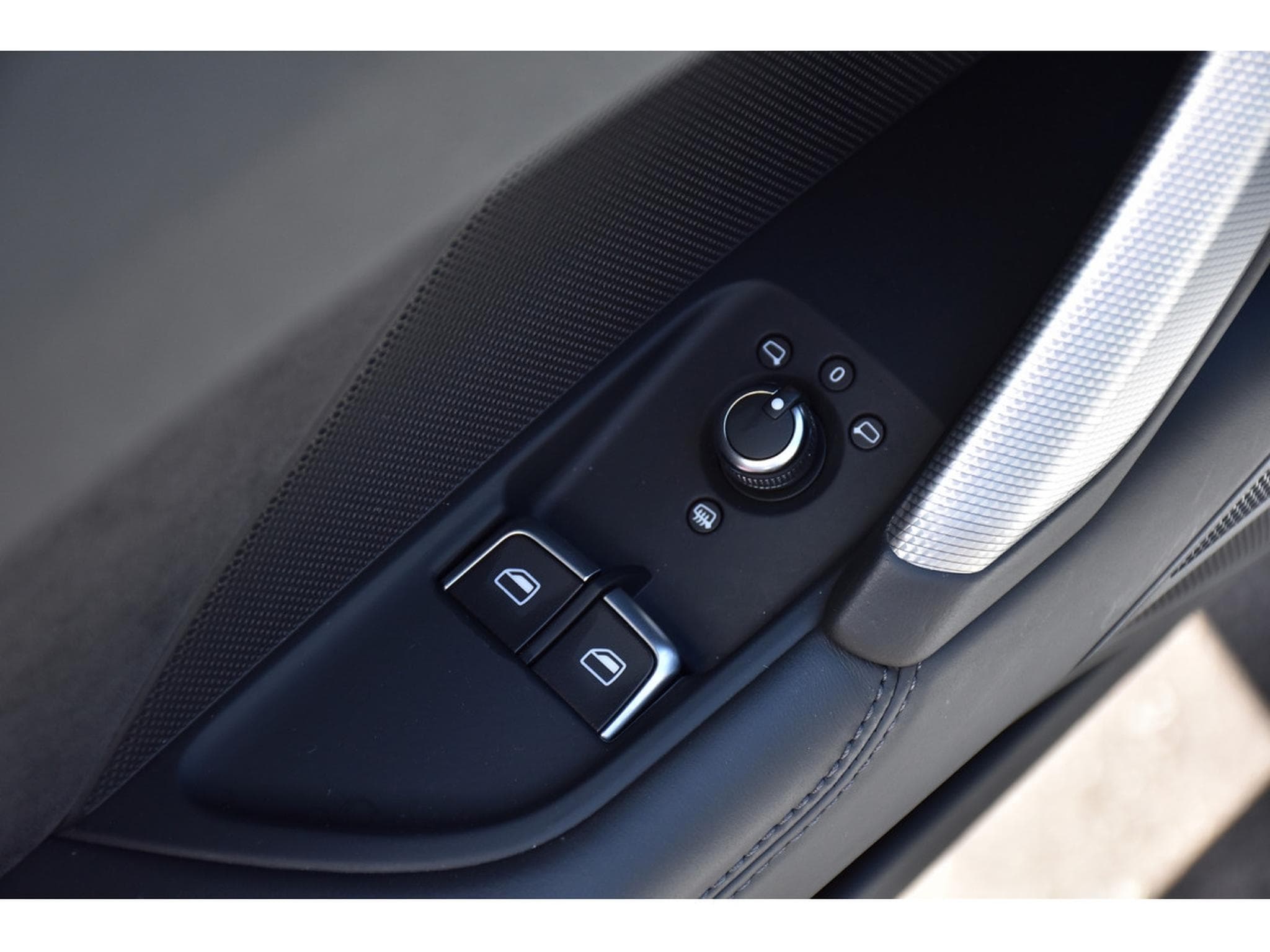 Audi TT 45 TFSI Quattro S-Tronic CUIR REGUL GPS LANE (2019) - Photo 18