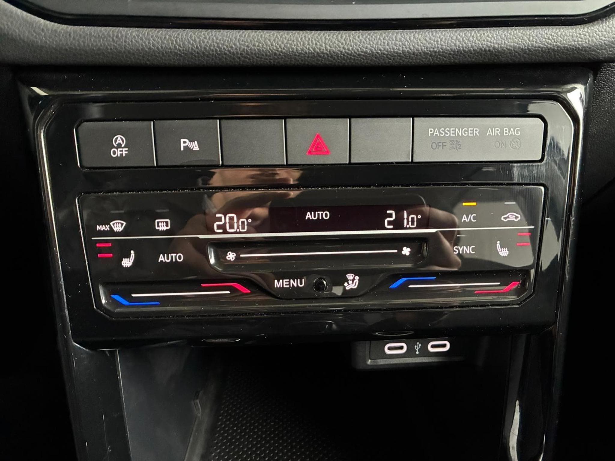 VW T-Cross Life (2025) - Photo 18
