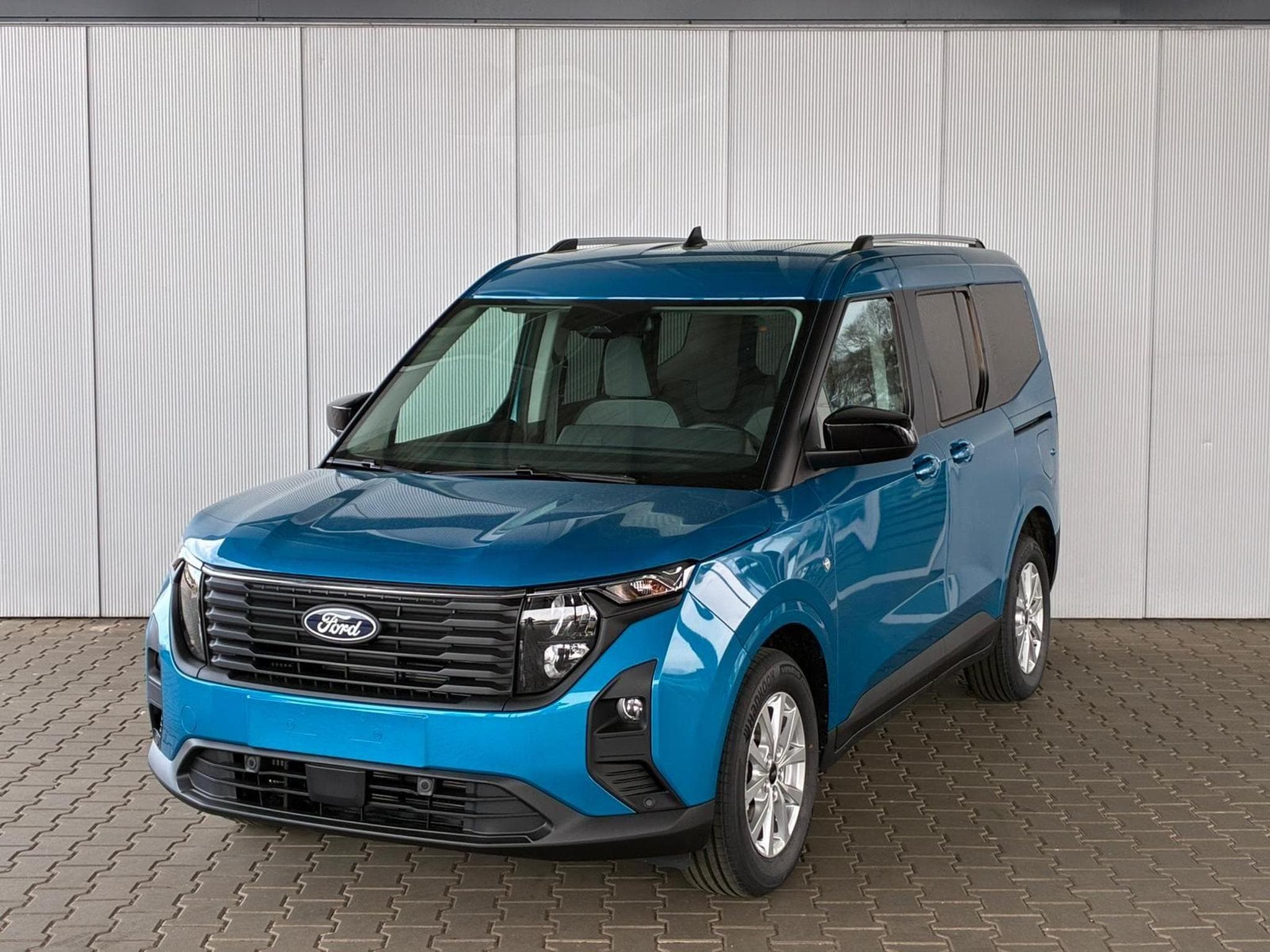 Ford Tourneo Titanium (2026) - Photo 1