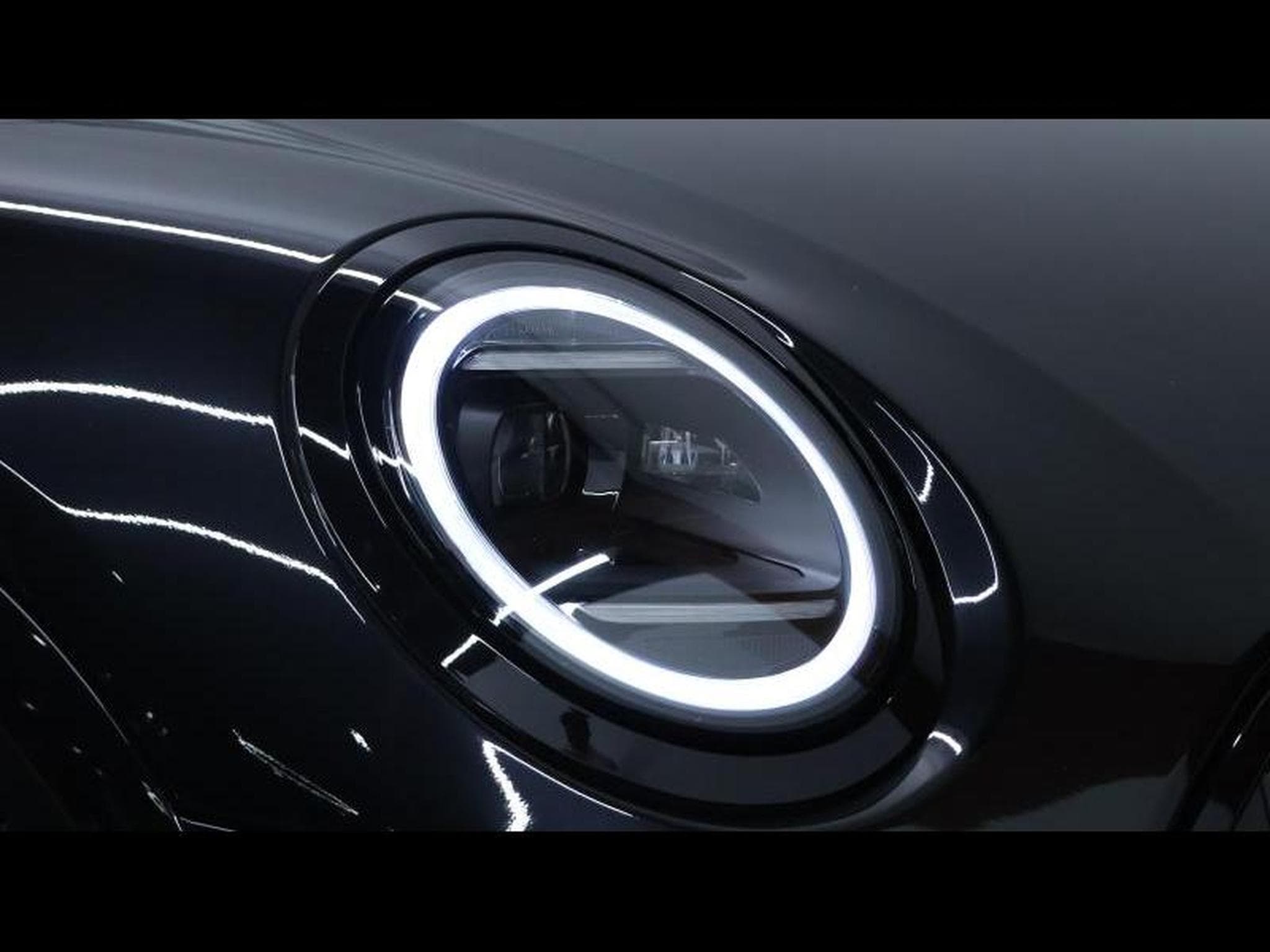 MINI Cooper Convertible JCW Pack Steptronic (2025) - Photo 19