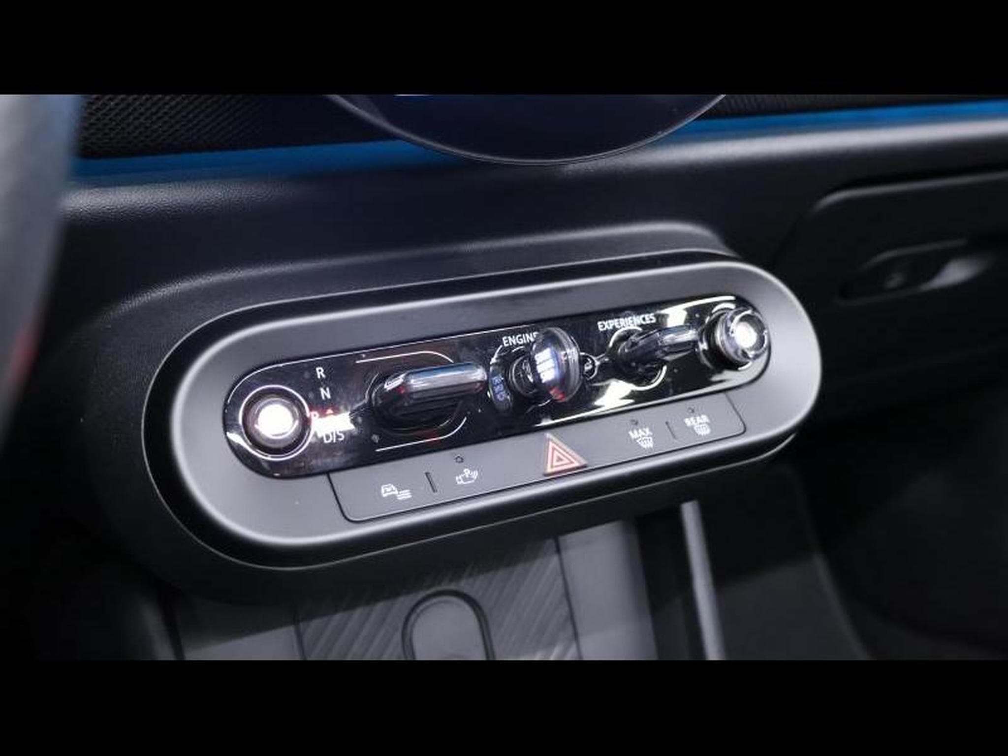 MINI Cooper Convertible JCW Pack Steptronic (2025) - Photo 34