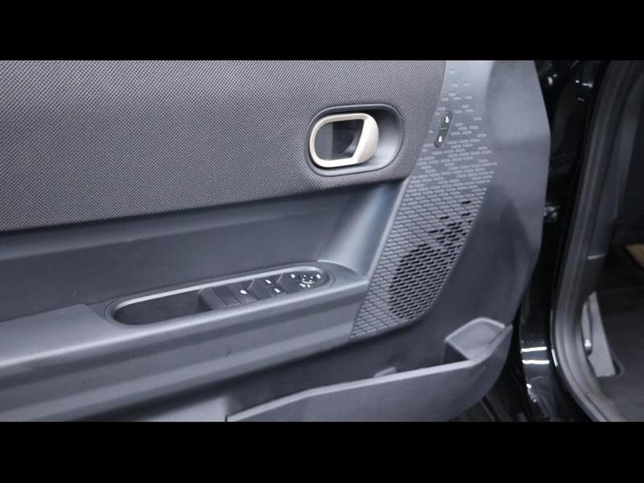 MINI Cooper Convertible JCW Pack Steptronic (2025) - Photo 40