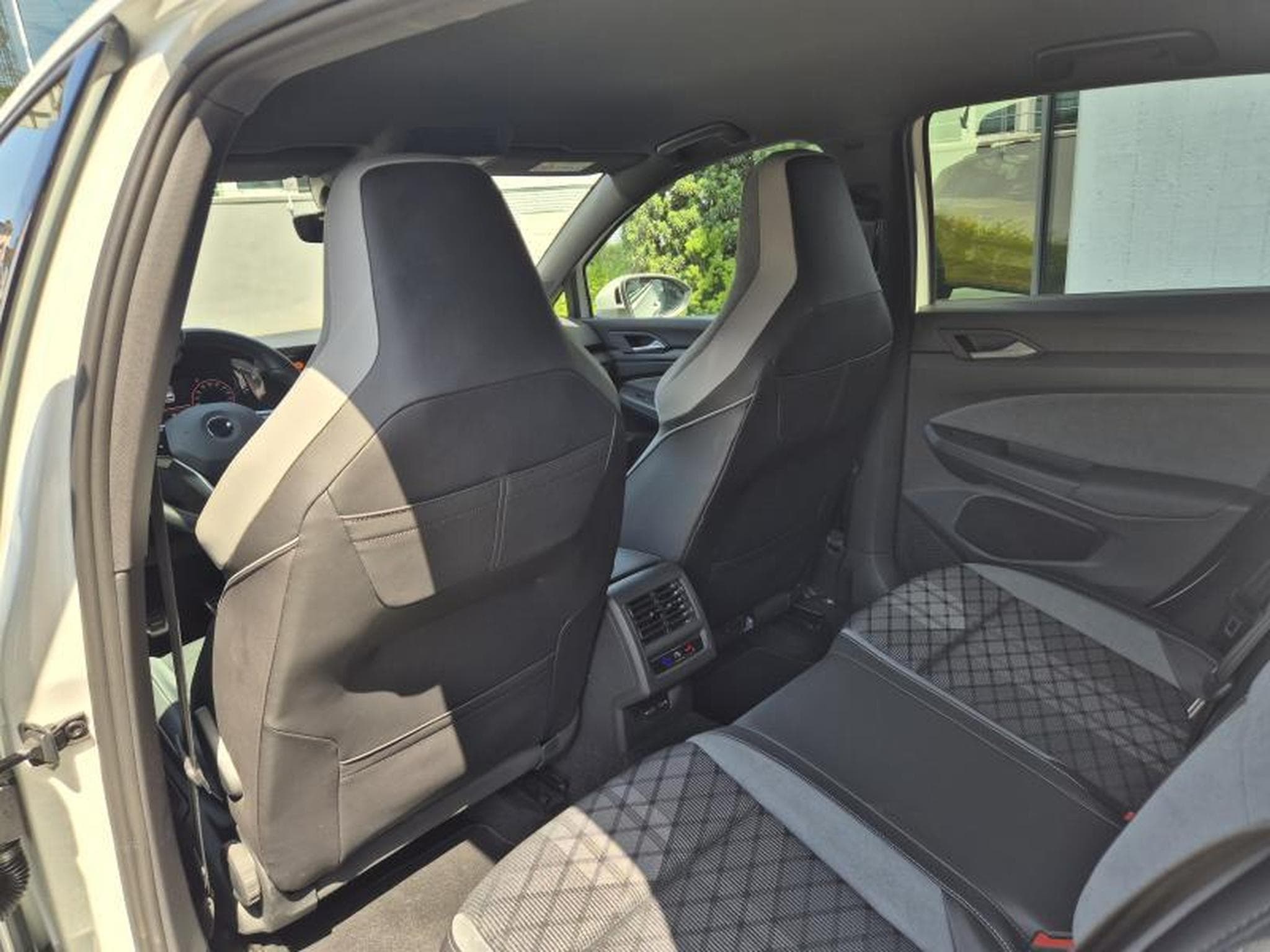 VW Golf R-Line (2022) - Foto 10