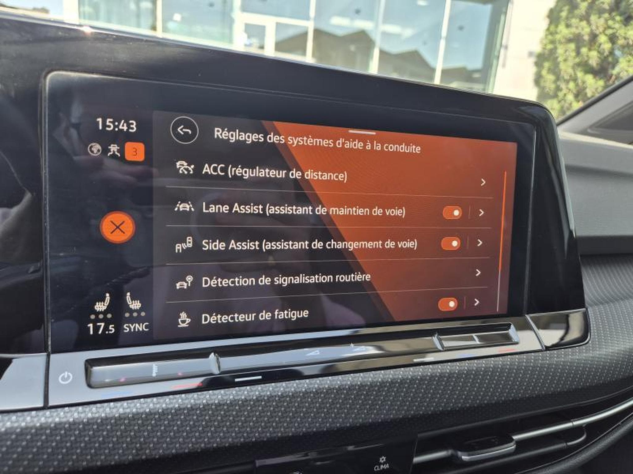 VW Golf R-Line (2022) - Foto 12