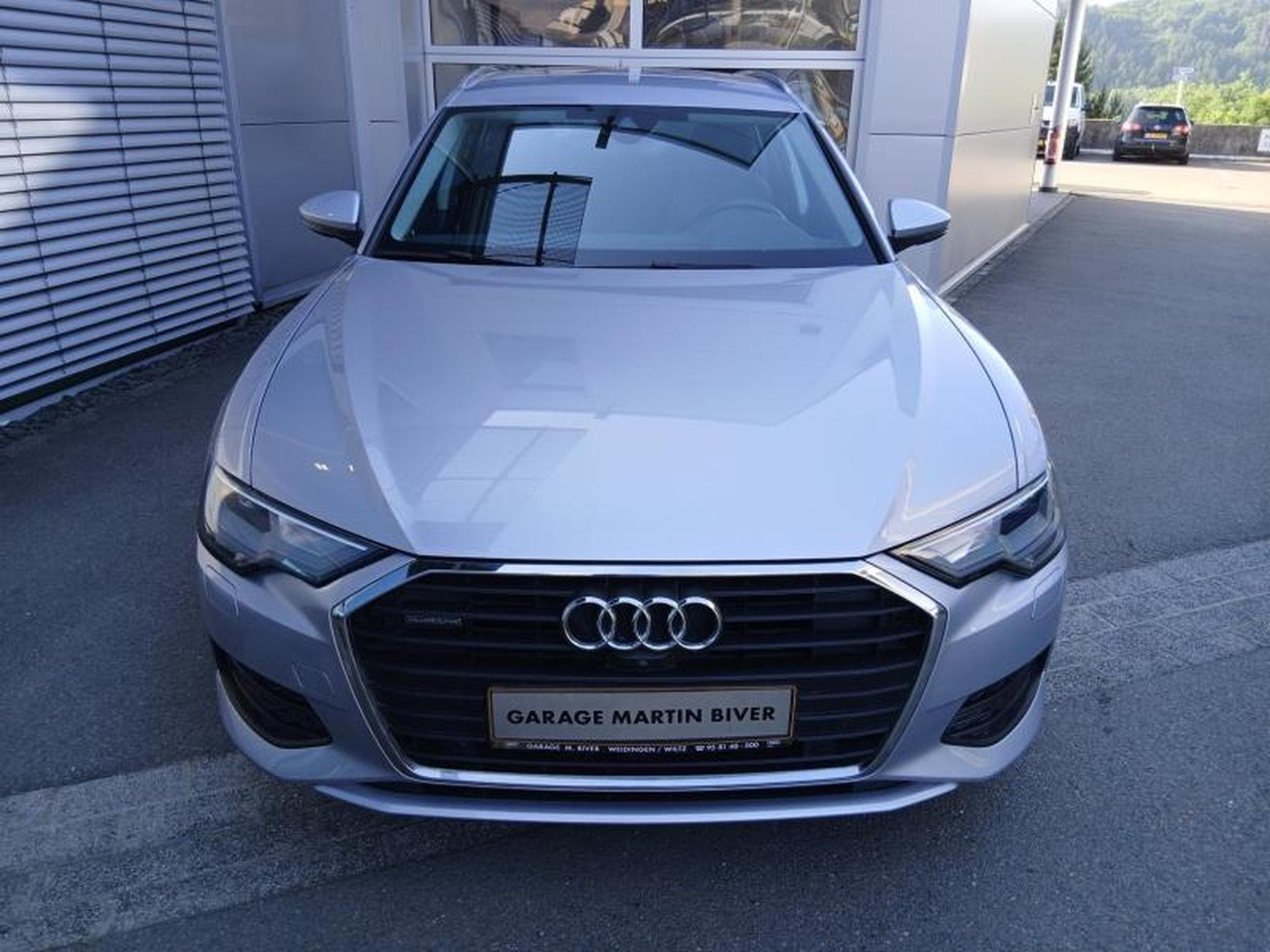 Audi A6 Avant 45 TFSI quattro S tronic (2023) - Foto 3