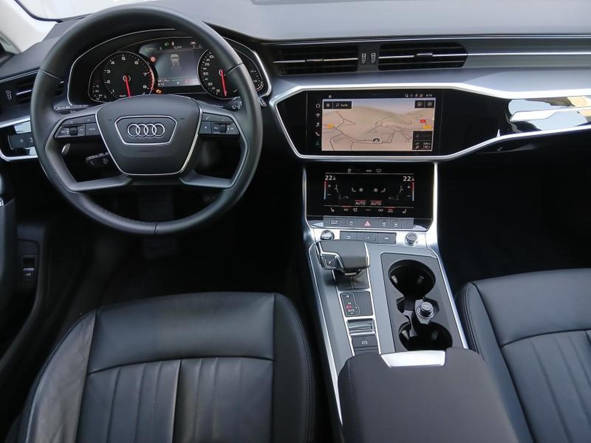 Audi A6 Avant 45 TFSI quattro S tronic (2023) - Foto 8