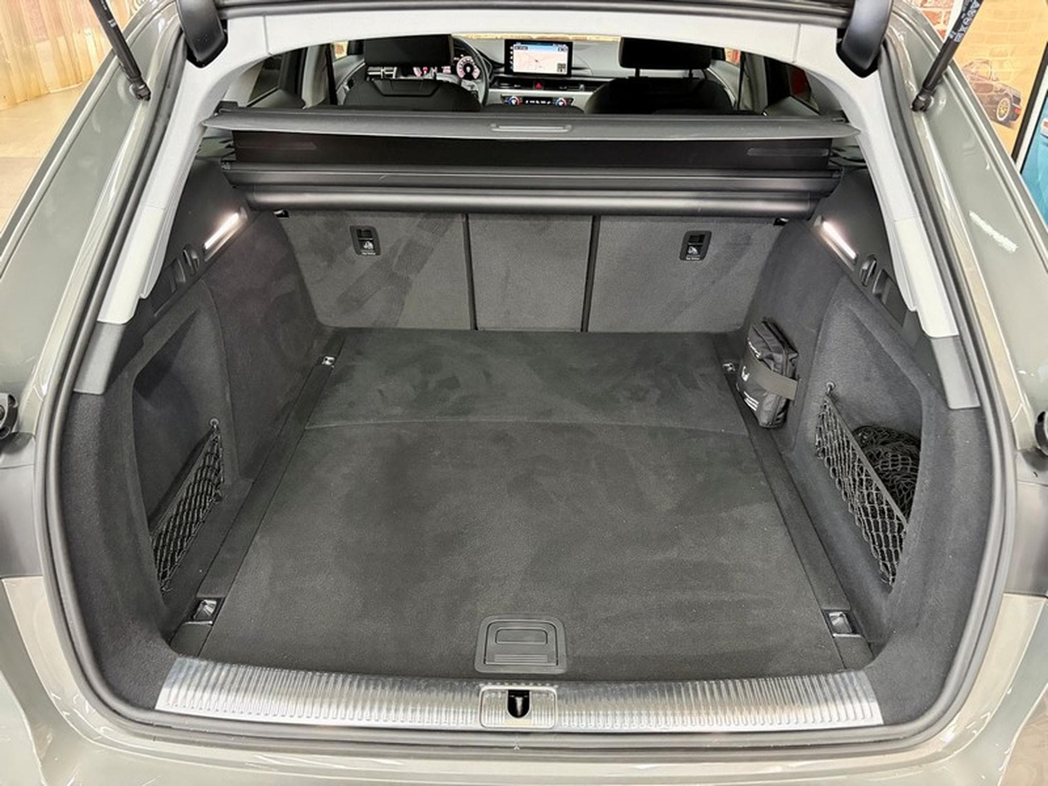 Audi A4 A4 Avant 2.0 Tdi 204cv Auto S-LINE extérieur (2023) - Photo 7