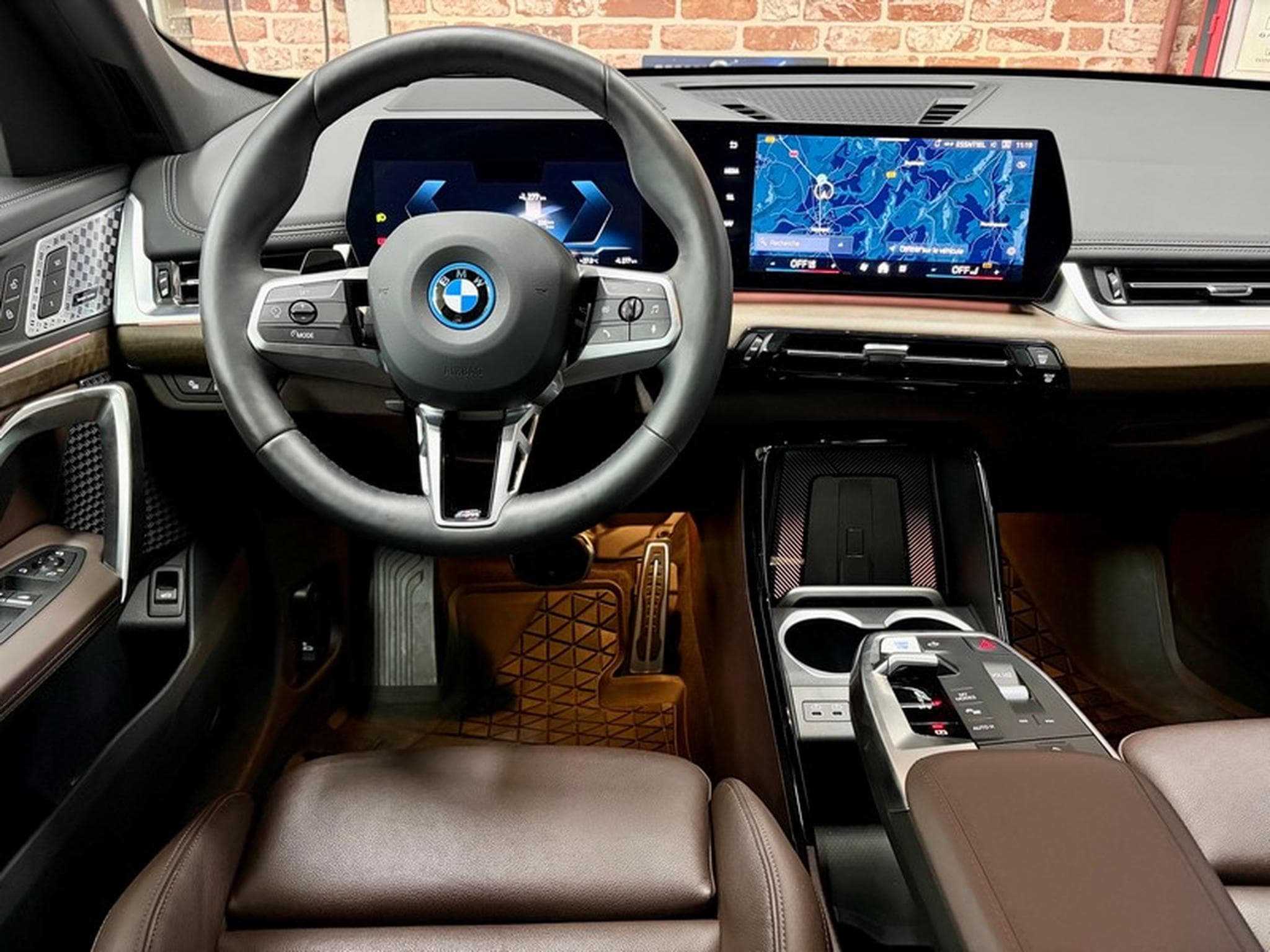 BMW iX1 iX1 306cv 67KW/h Auto xDrive30 M-SPORT (2024) - Photo 4