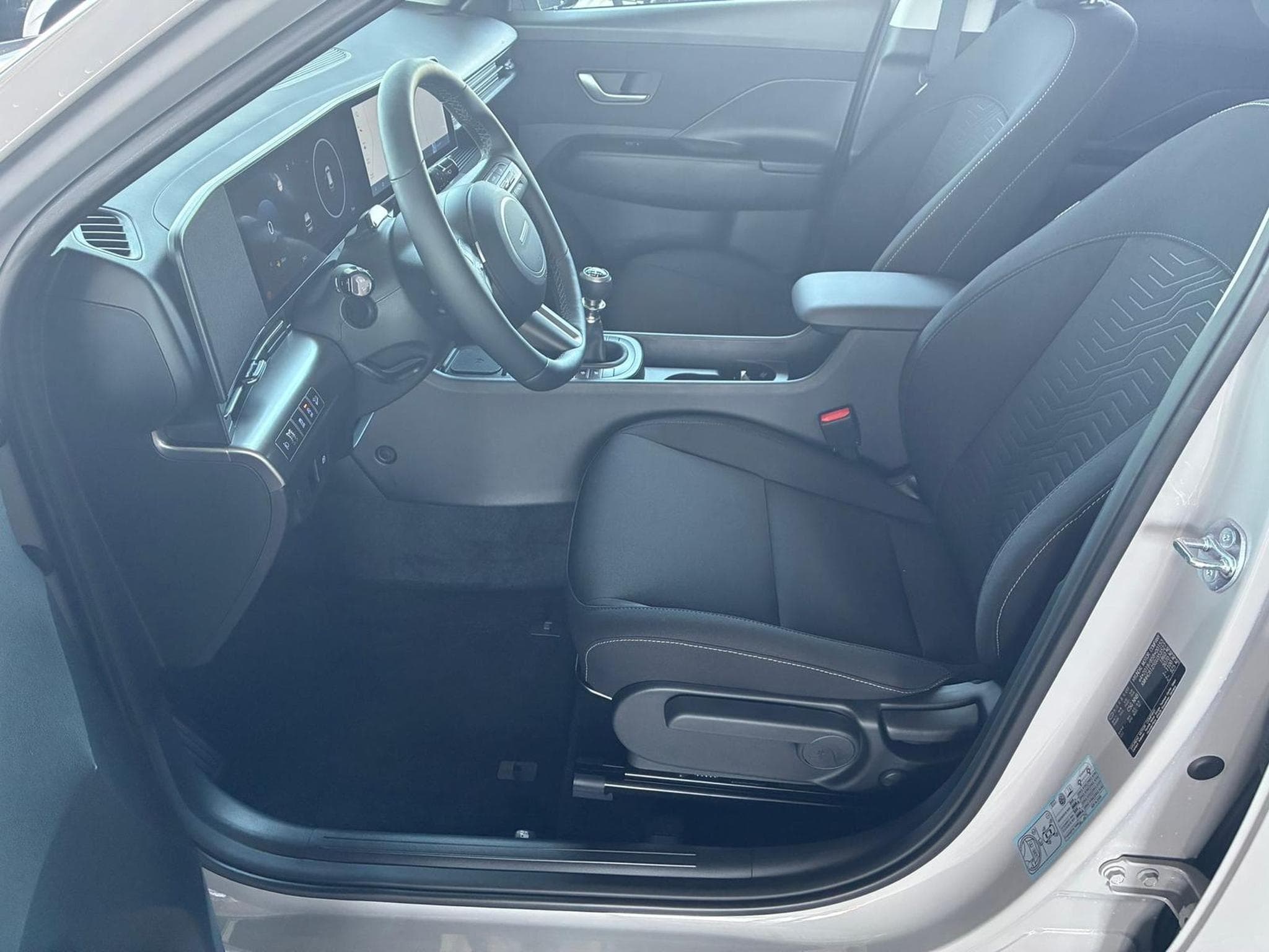 Hyundai Kona Comfort Plus (2025) - Foto 5