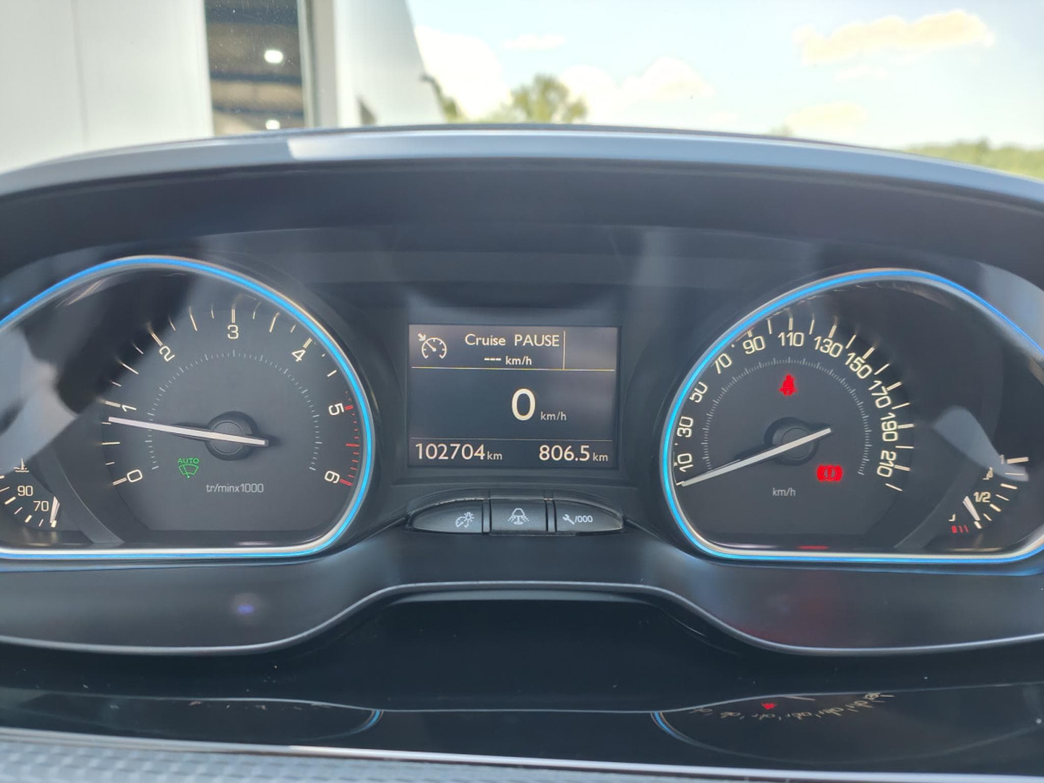 Peugeot 2008 1.6 HDI CARPLAY TOIT PANO SEMI-CUIR GPS BLUETOOTH (2017) - Foto 19