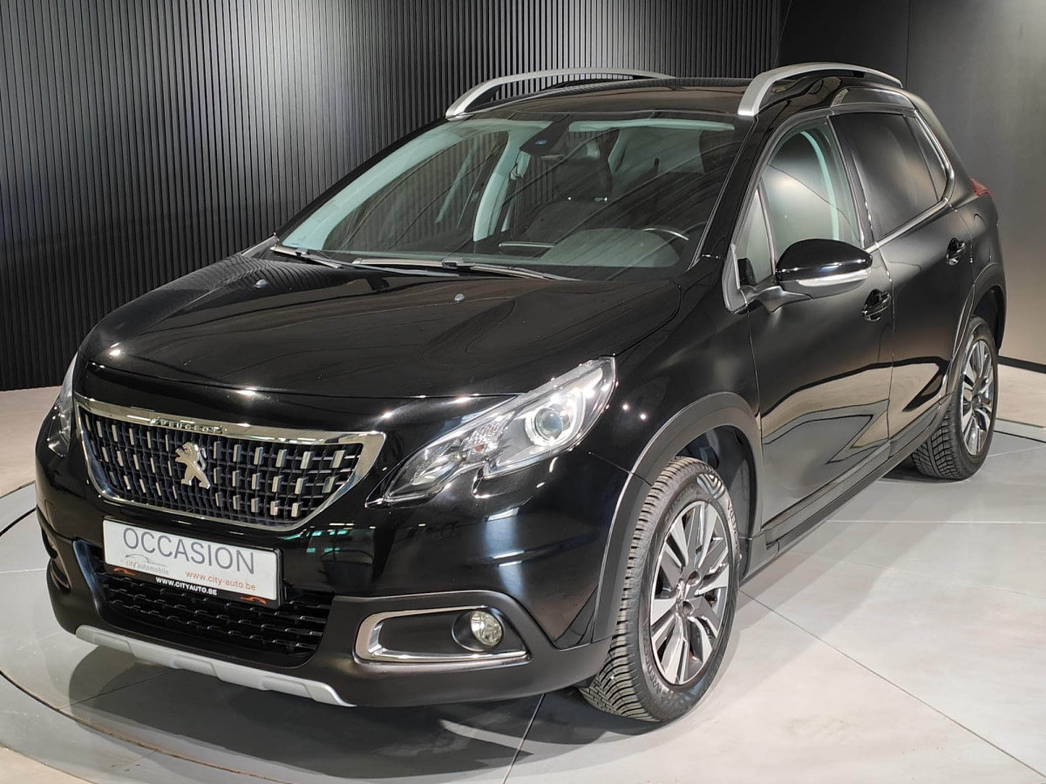 Peugeot 2008 1.6 HDI CARPLAY TOIT PANO SEMI-CUIR GPS BLUETOOTH (2017) - Foto 6