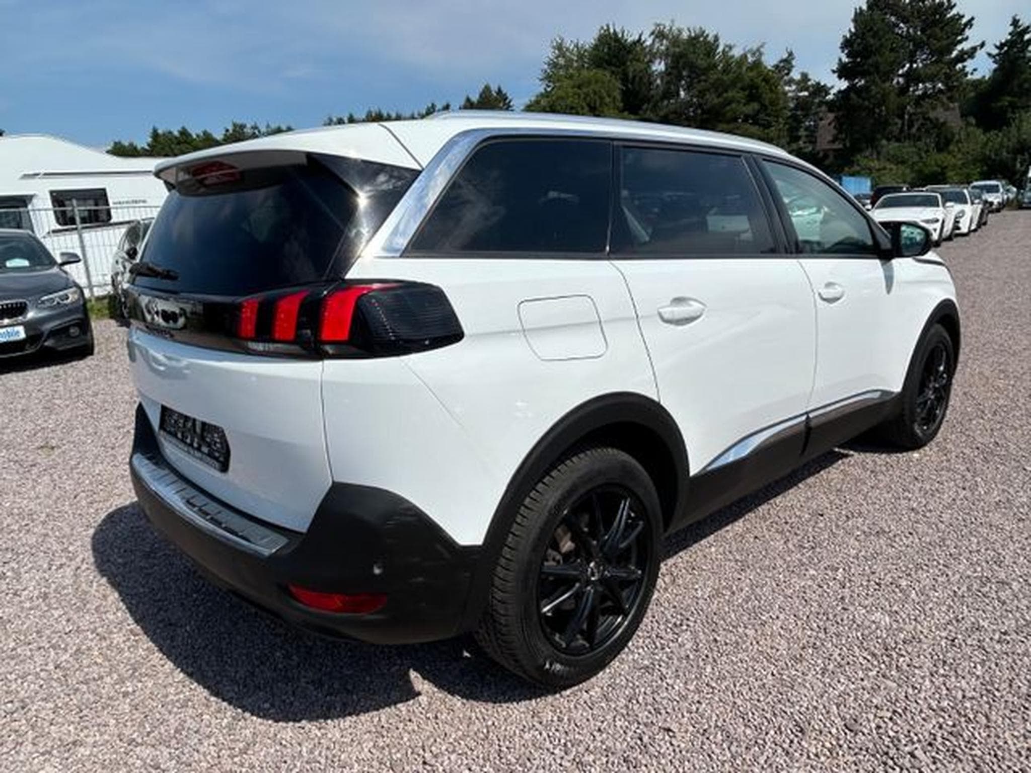 Peugeot 5008 5008 Allure 1.6 *7-Sitzer*Automatik*LED*Navi*Eu6 (2017) - Foto 4