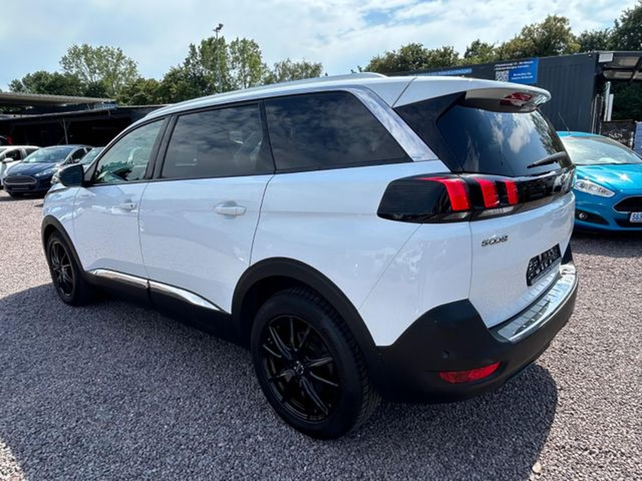 Peugeot 5008 5008 Allure 1.6 *7-Sitzer*Automatik*LED*Navi*Eu6 (2017) - Foto 6