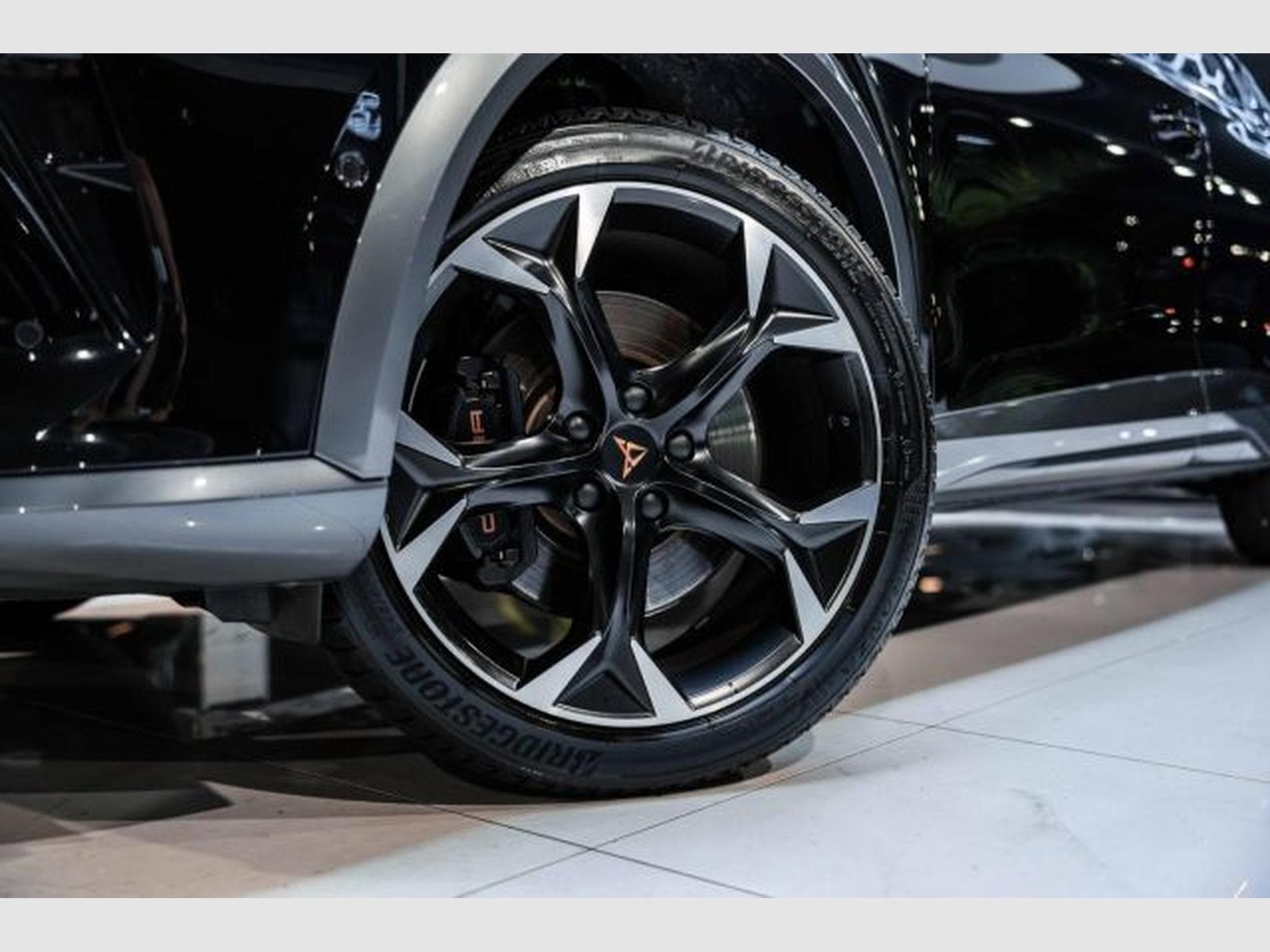 Cupra Formentor Formentor VZ 2.0 TSI DSG 4Drive NAVI LED RFK ACC (2023) - Photo 3