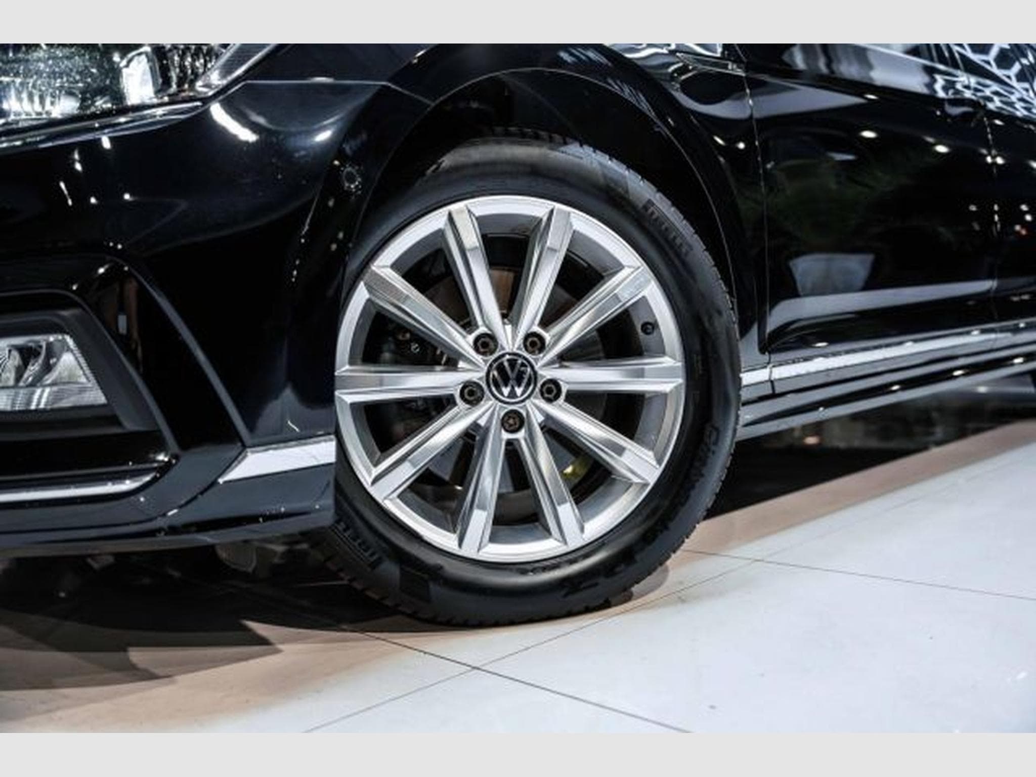 VW Passat Passat 2.0 TDI DSG R-Line H&amp;K NAVI AHK PANO VIR (2023) - Photo 3