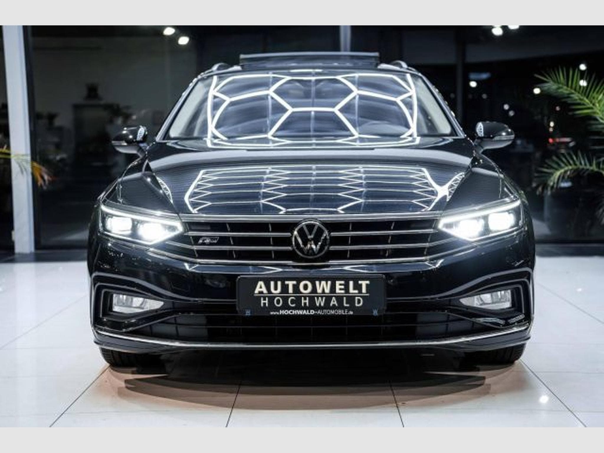 VW Passat Passat 2.0 TDI DSG R-Line H&amp;K NAVI AHK PANO VIR (2023) - Photo 5