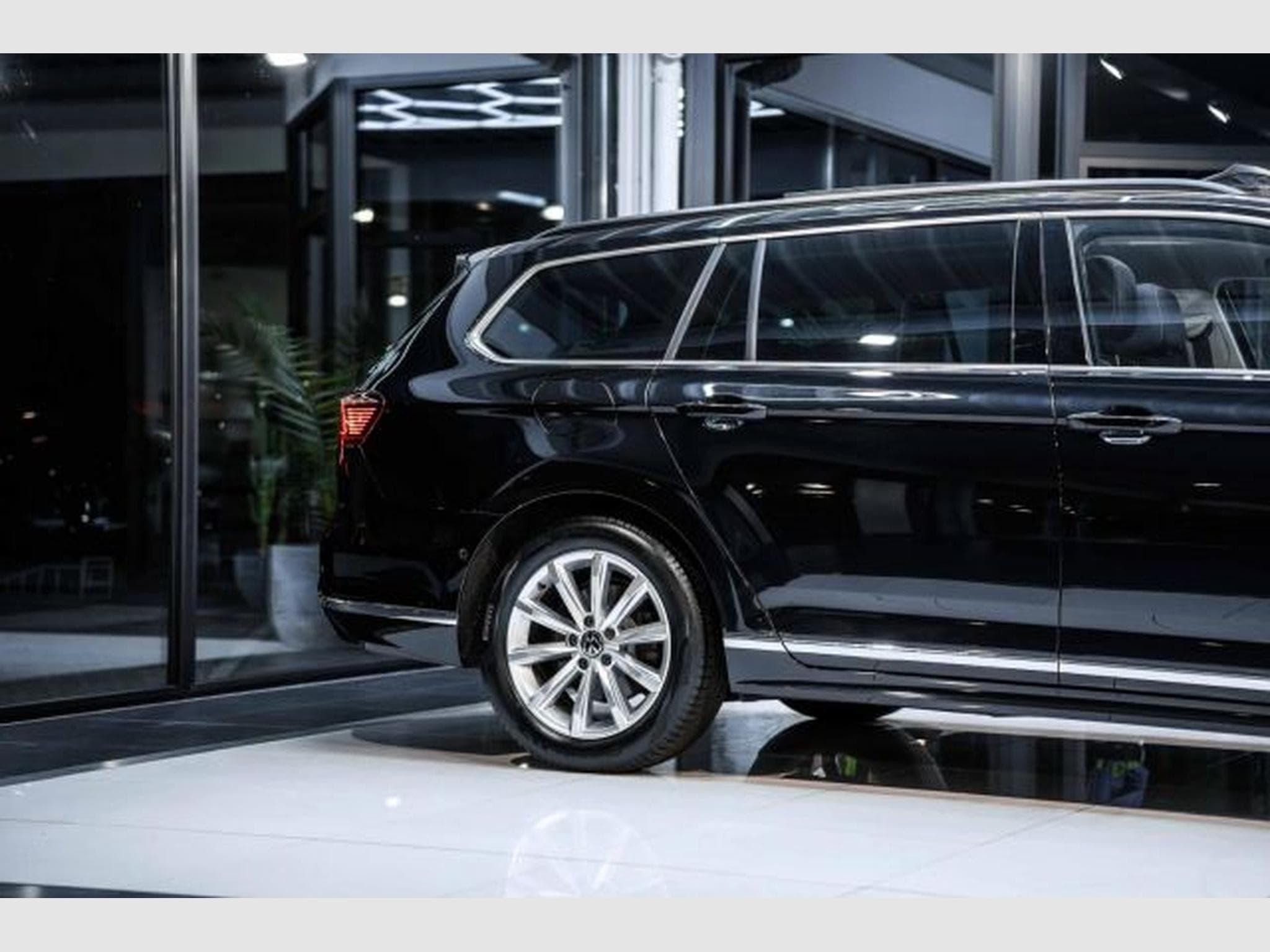 VW Passat Passat 2.0 TDI DSG R-Line H&amp;K NAVI AHK PANO VIR (2023) - Photo 8