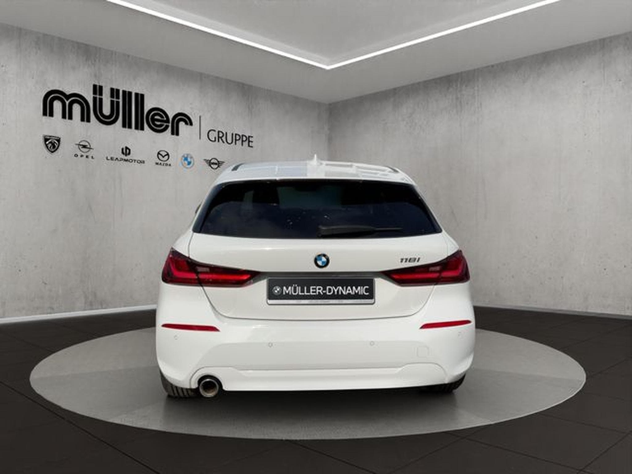 BMW 118 118i AUTOMATIK NAVI LED KOMFORTZUG SHZ TEMPOMAT (2024) - Photo 5