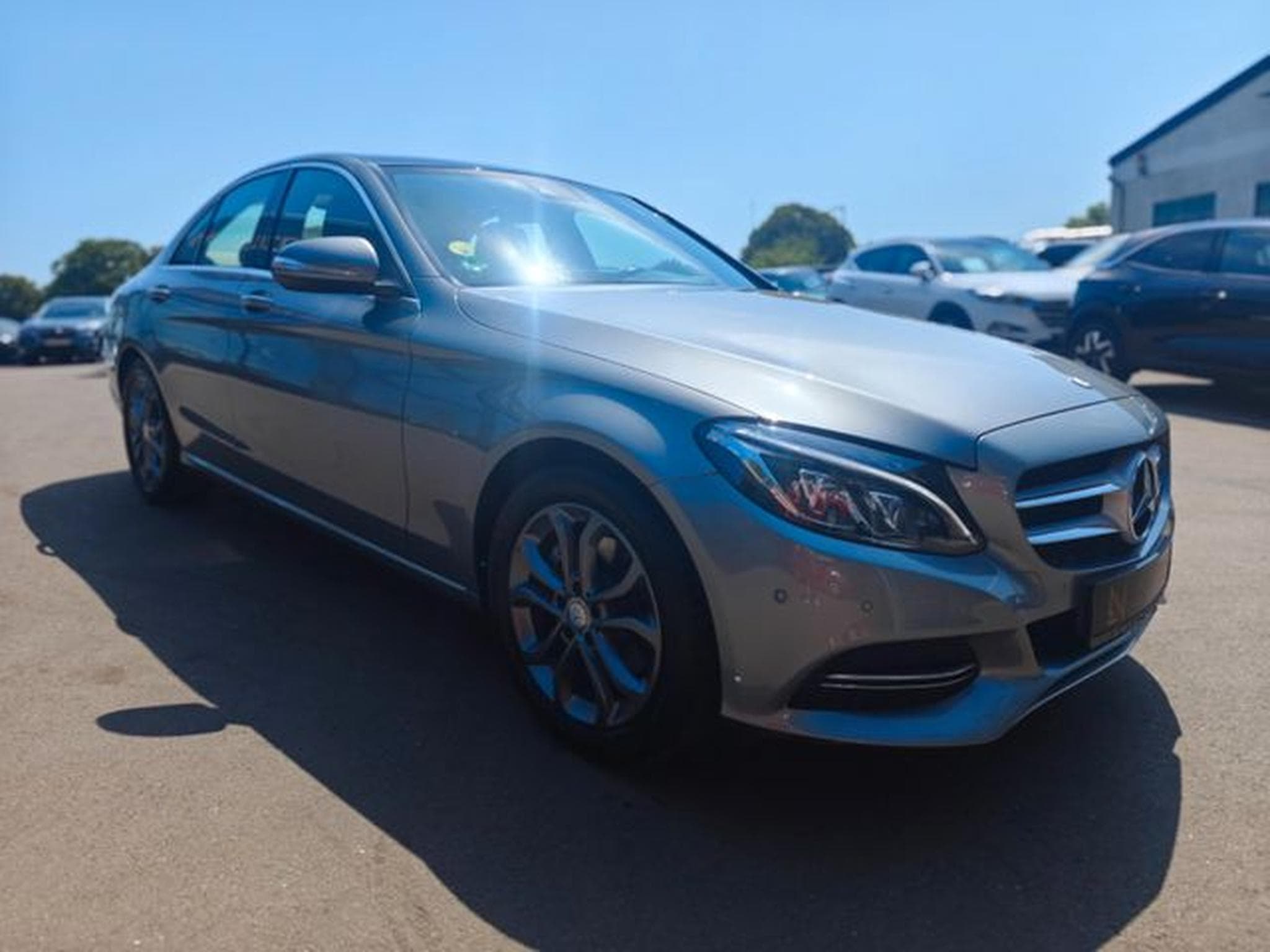Mercedes C 220 C 220d BT LIM.*AUT.*AVANTGARDE*KAMERA*KLIMAAUTO. (2014) - Foto 4