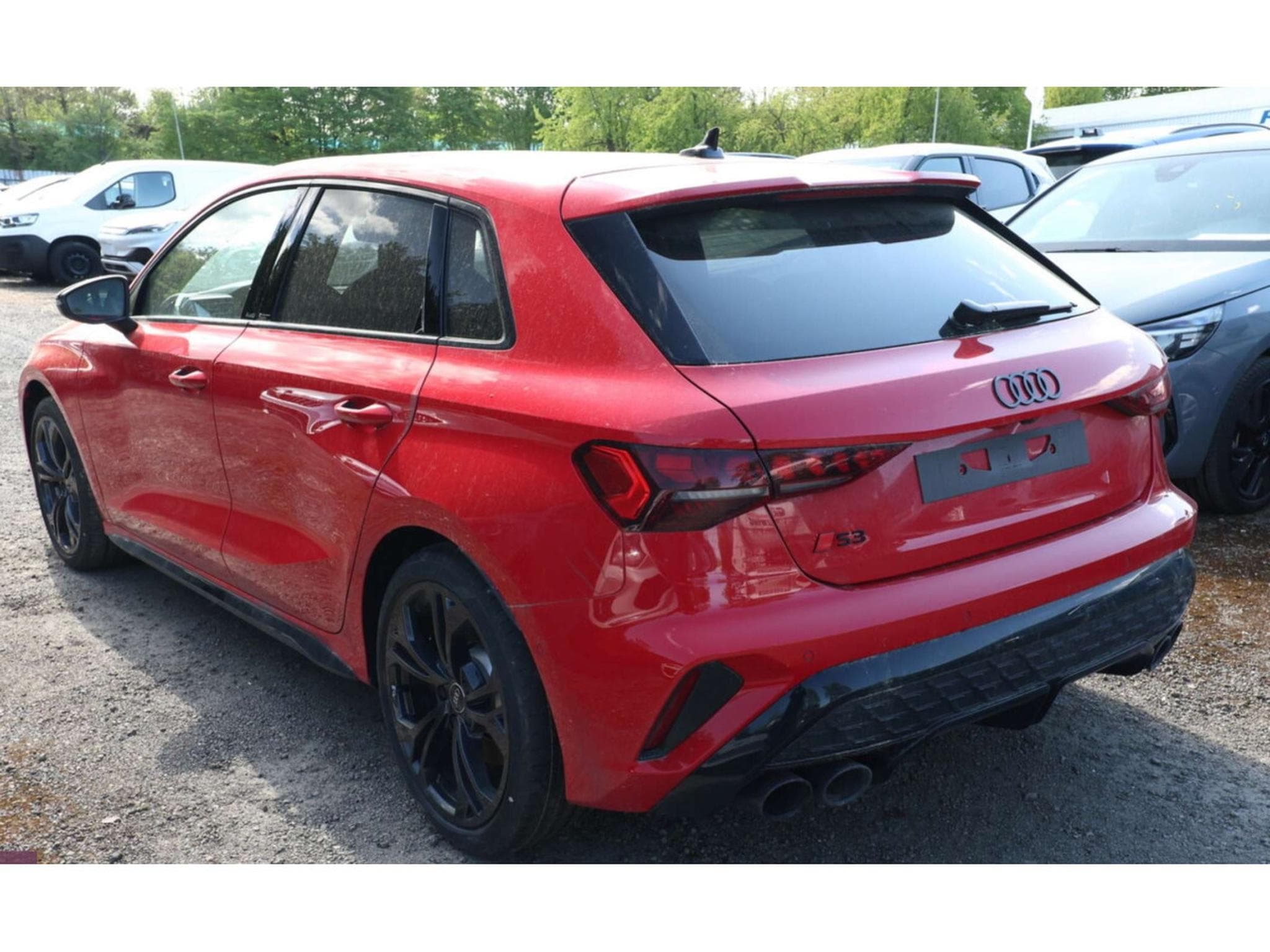 Audi S3 TFSI Sportback quattro S tronic (2026) - Foto 4