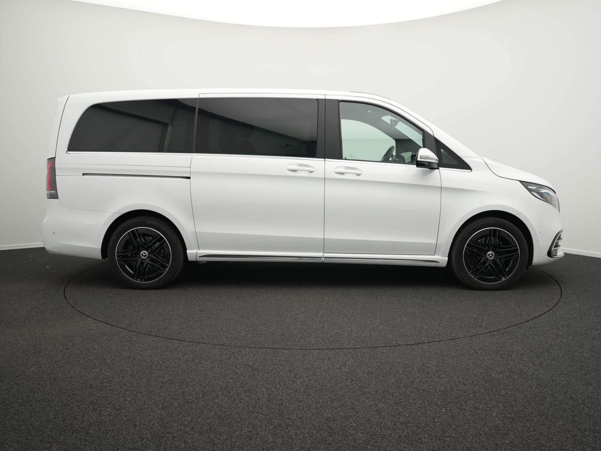 Mercedes V d 4MATIC EXCLUSIVE Lang (2024) - Photo 5
