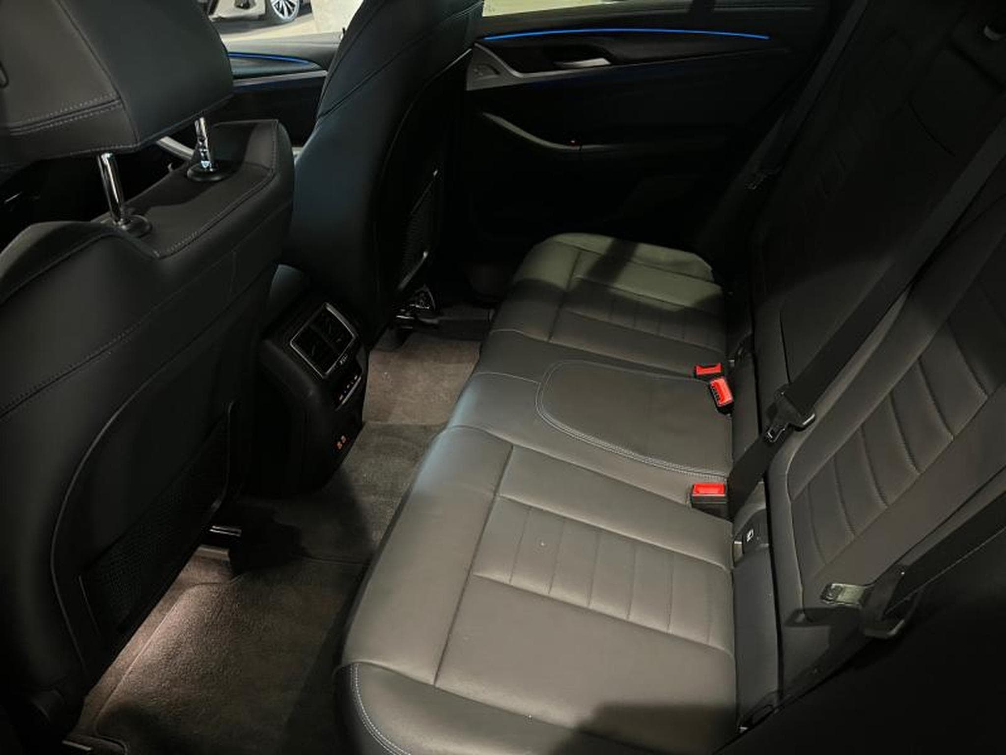 BMW iX3 IX3 M-Sport (2024) - Photo 14