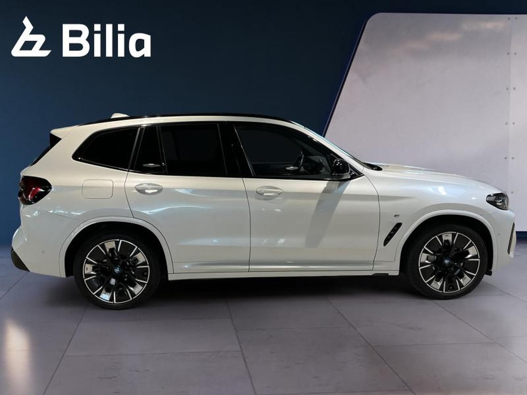 BMW iX3 IX3 M-Sport (2024) - Photo 4