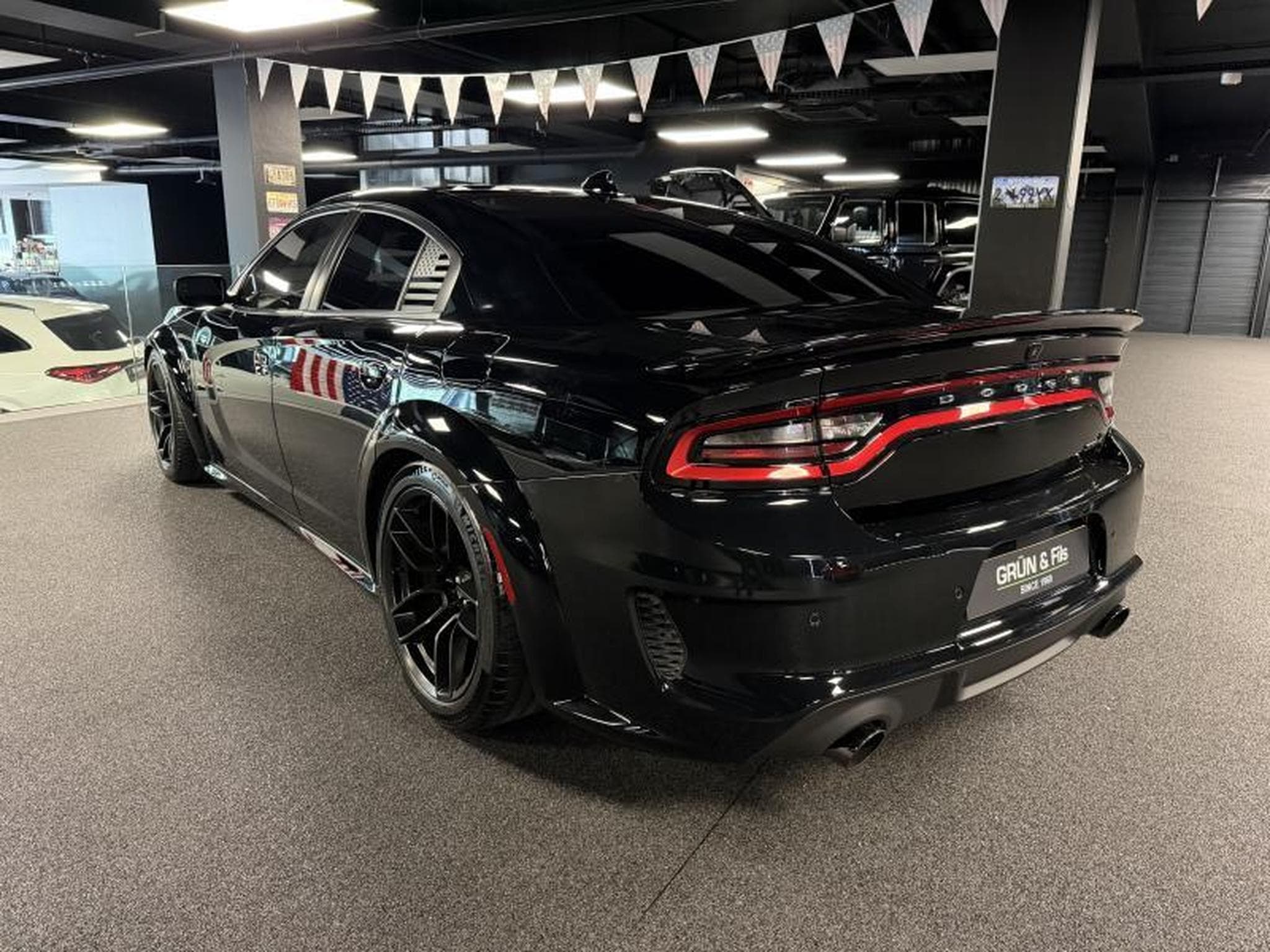 Dodge Charger SRT HELLCAT JAILBREAK (2025) - Photo 7