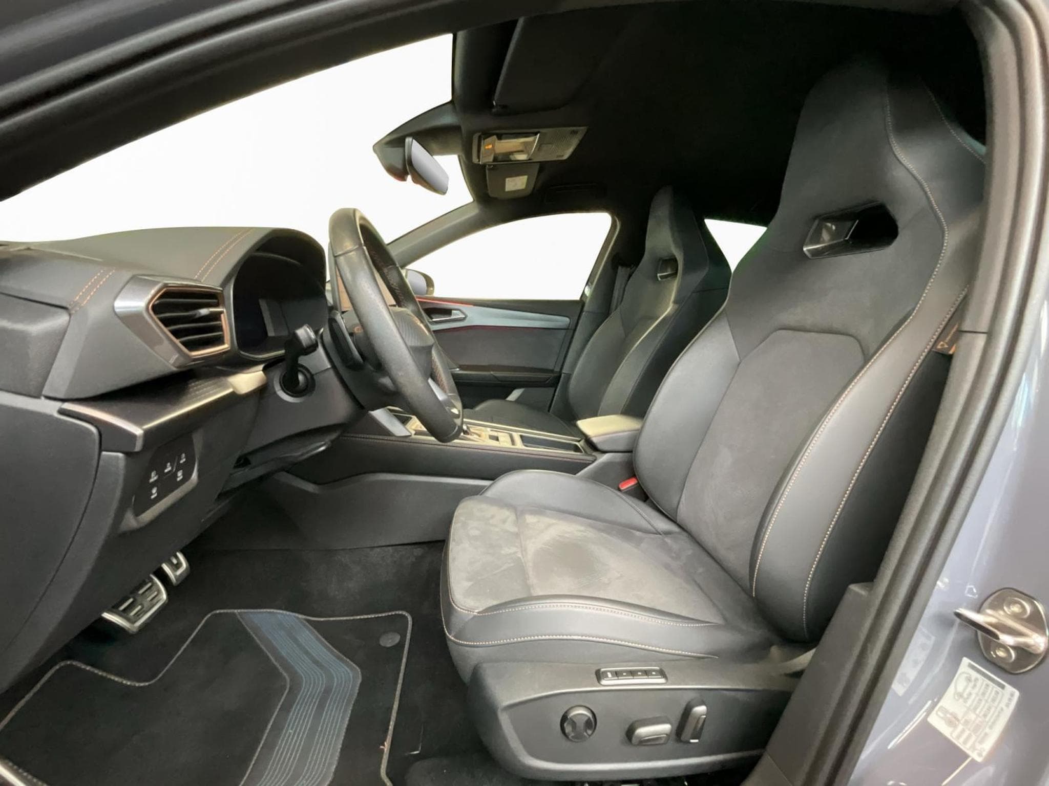 Cupra Leon DSG+Dinamica+Pure-Perf.+Int.-Drive (2025) - Foto 9