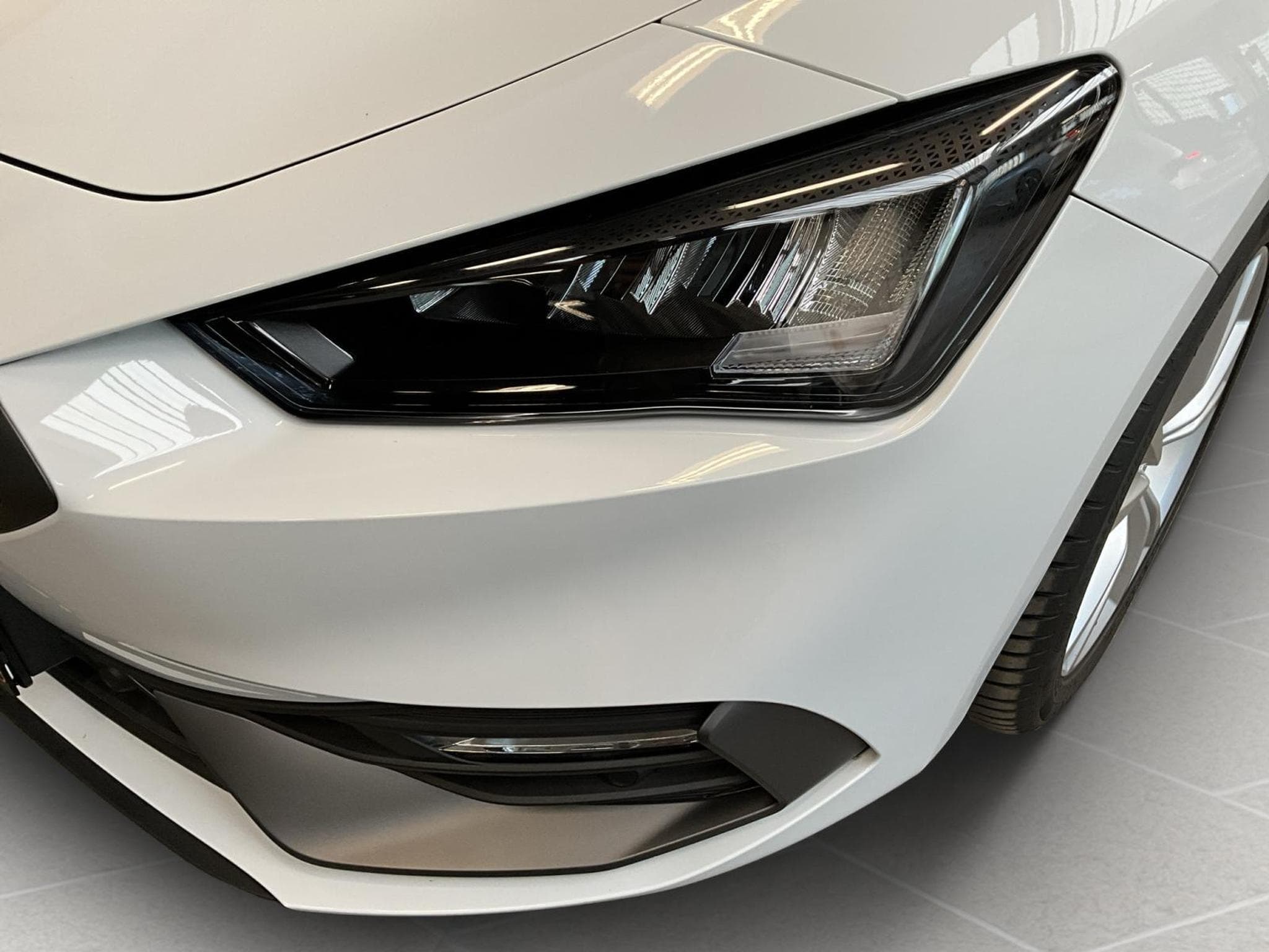 Seat Leon FR+DSG+Led+P.Safe+Kessy+Diebstahl (2025) - Foto 17