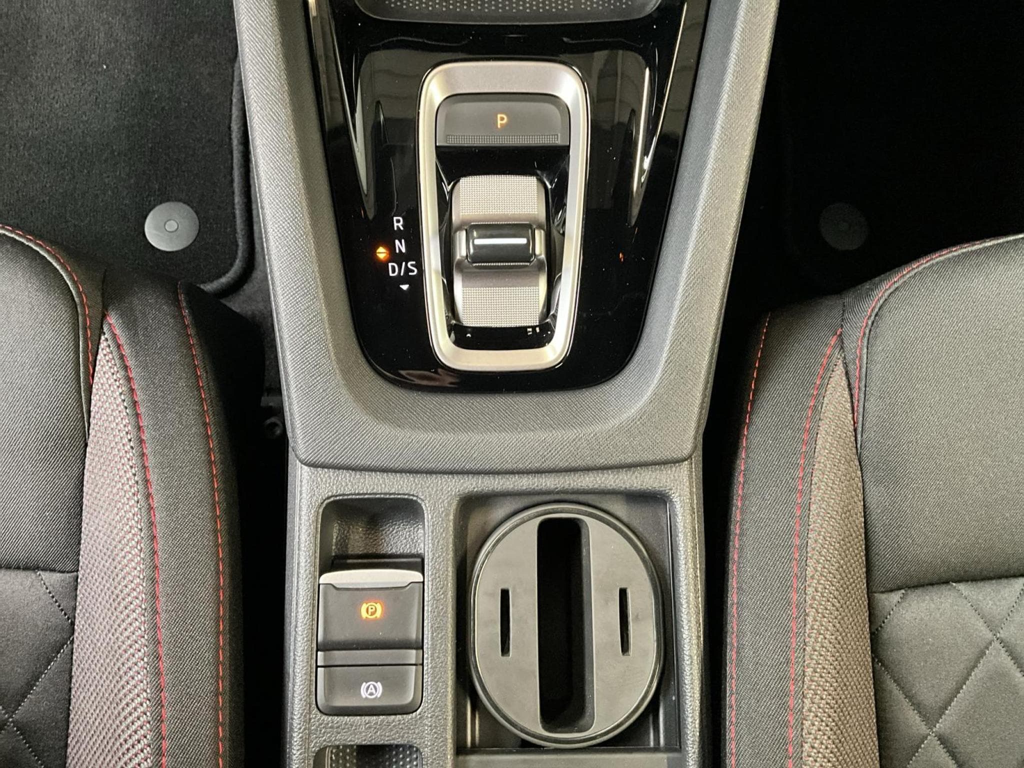 Skoda Octavia RS+DSG+AHK+LED+Navi+Side-Ass. (2025) - Foto 12