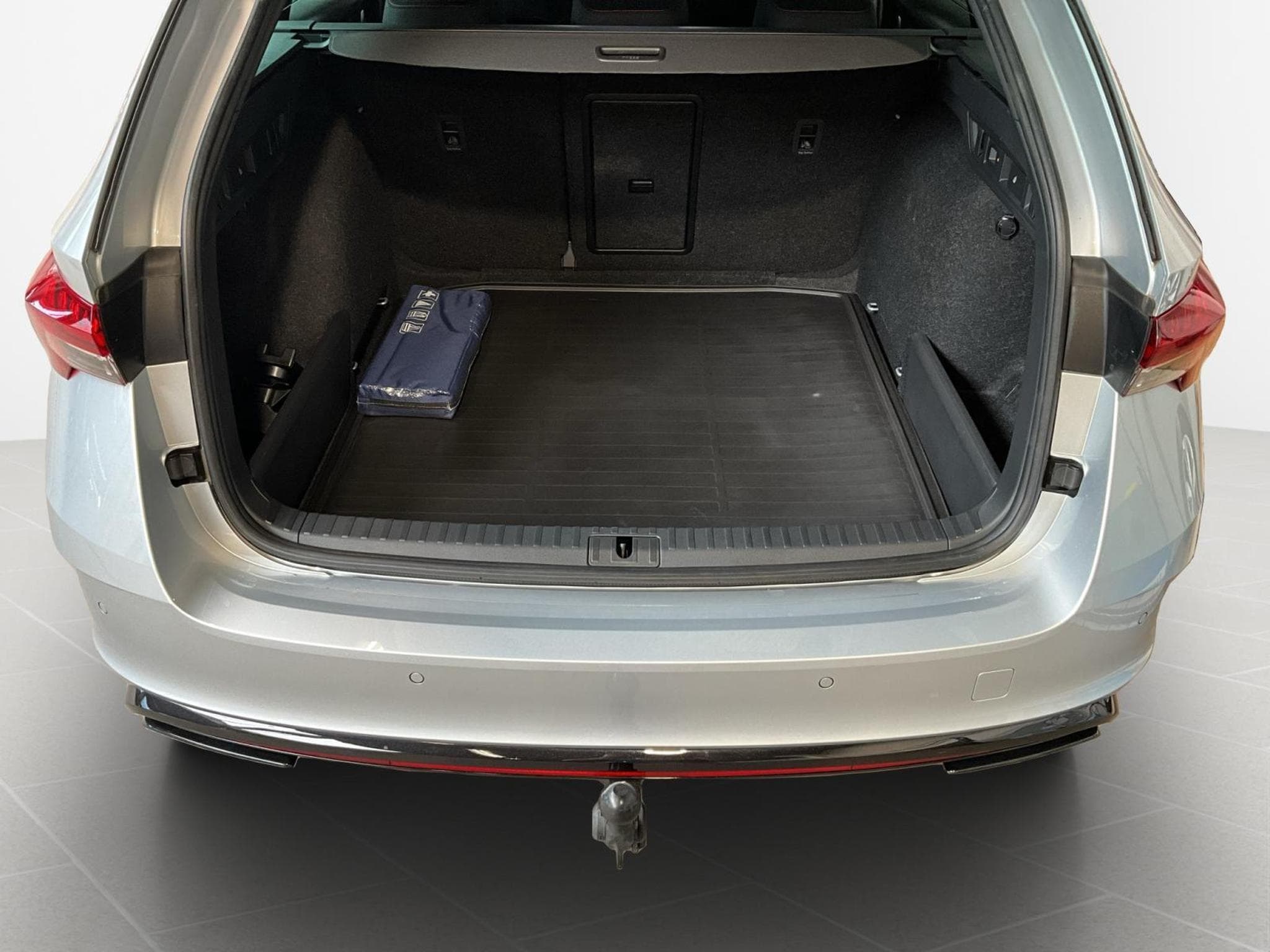 Skoda Octavia RS+DSG+AHK+LED+Navi+Side-Ass. (2025) - Foto 16