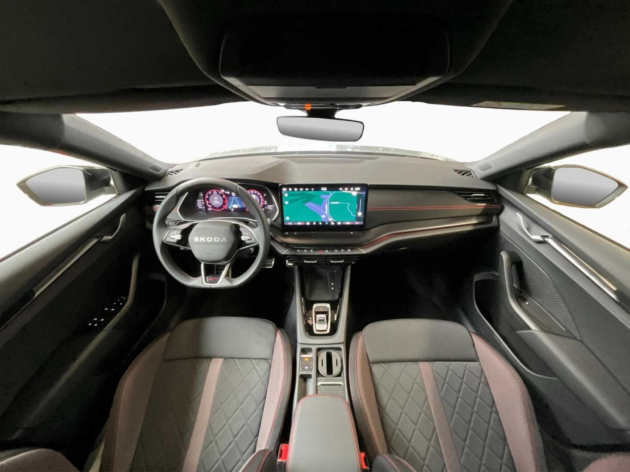 Skoda Octavia RS+DSG+AHK+LED+Navi+Side-Ass. (2025) - Foto 2