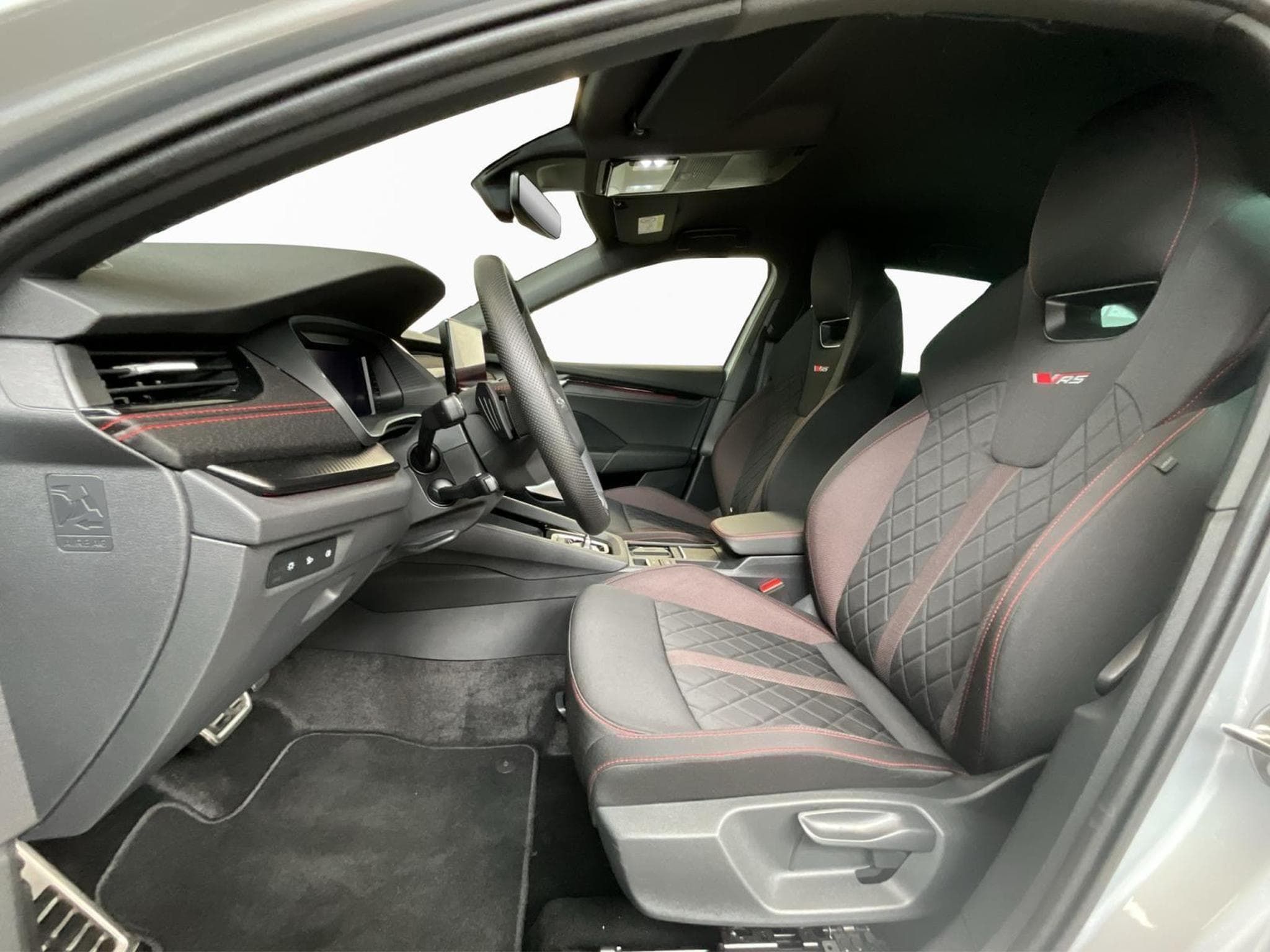 Skoda Octavia RS+DSG+AHK+LED+Navi+Side-Ass. (2025) - Foto 9
