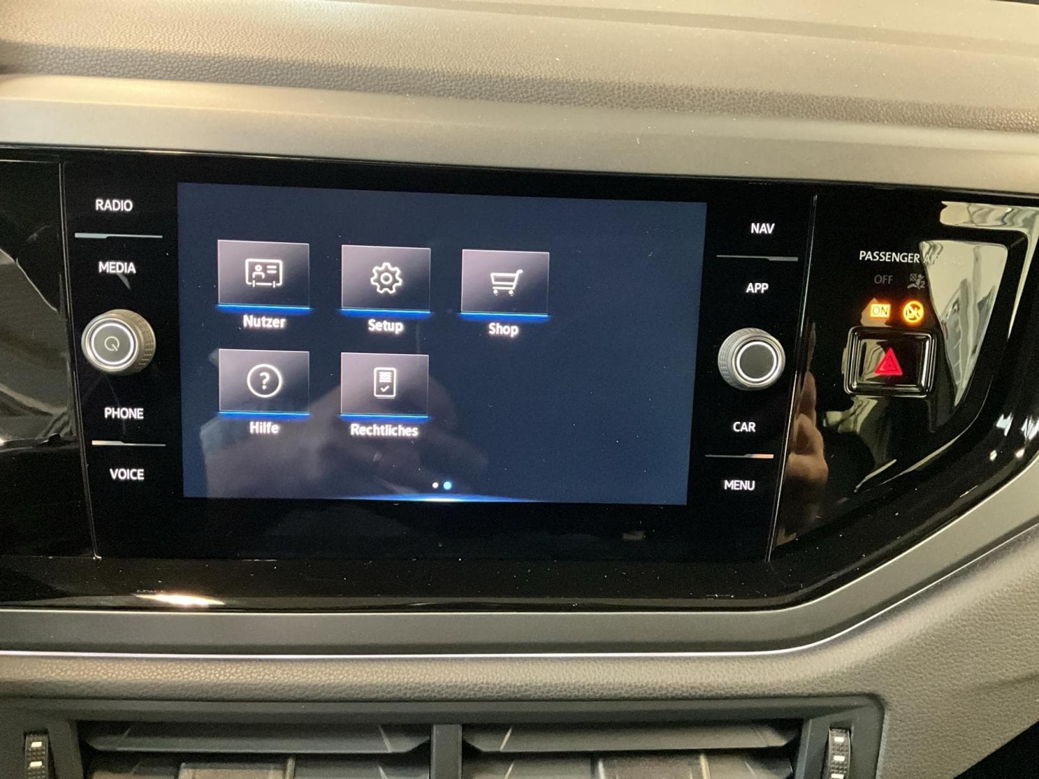 VW Polo R-Line+DSG+IQ-Drive+Matrix-LED+Navi (2022) - Foto 18