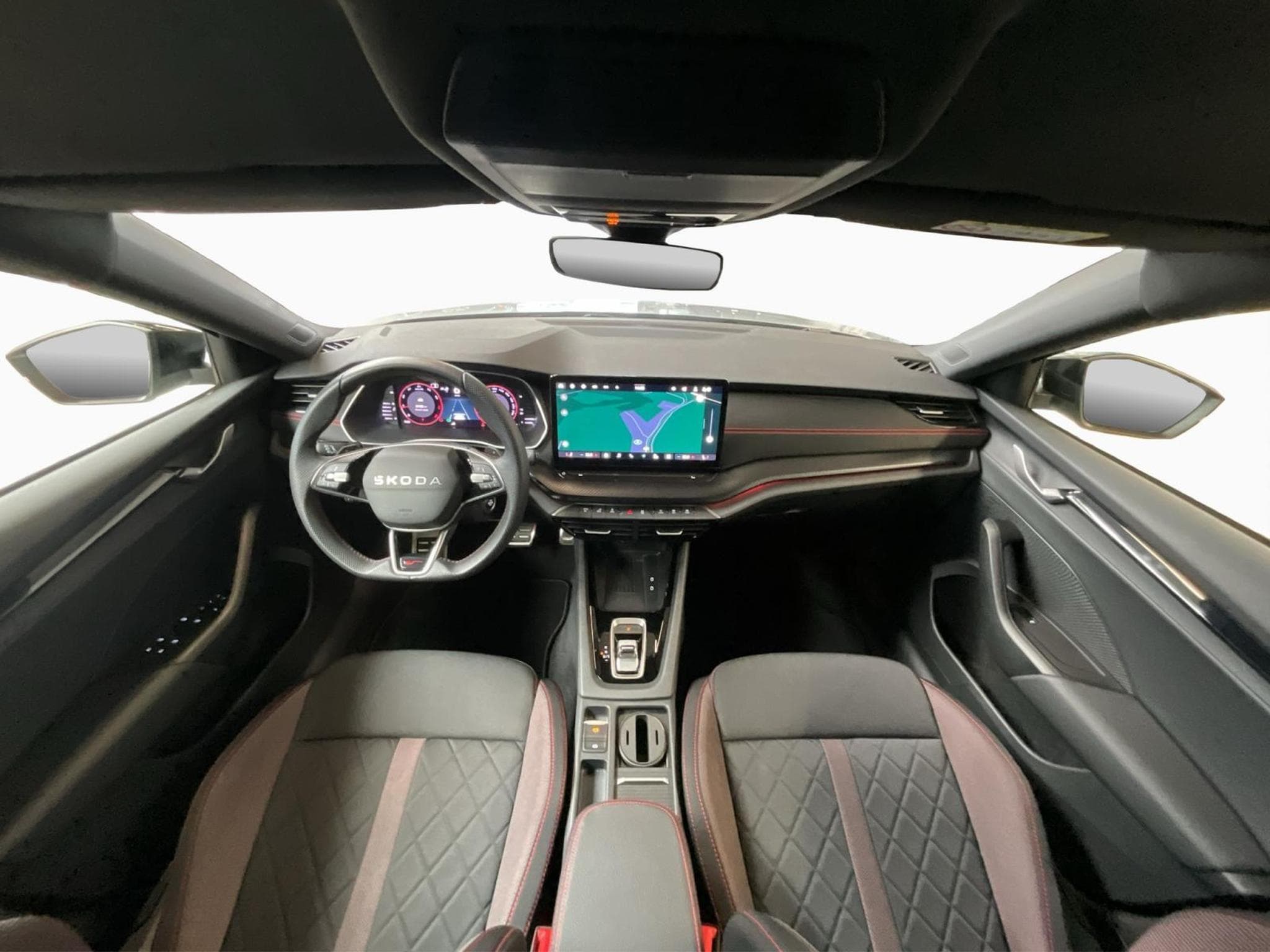 Skoda Octavia Rs+DSG+Led+Navi+AHK+sideAssist (2025) - Photo 2