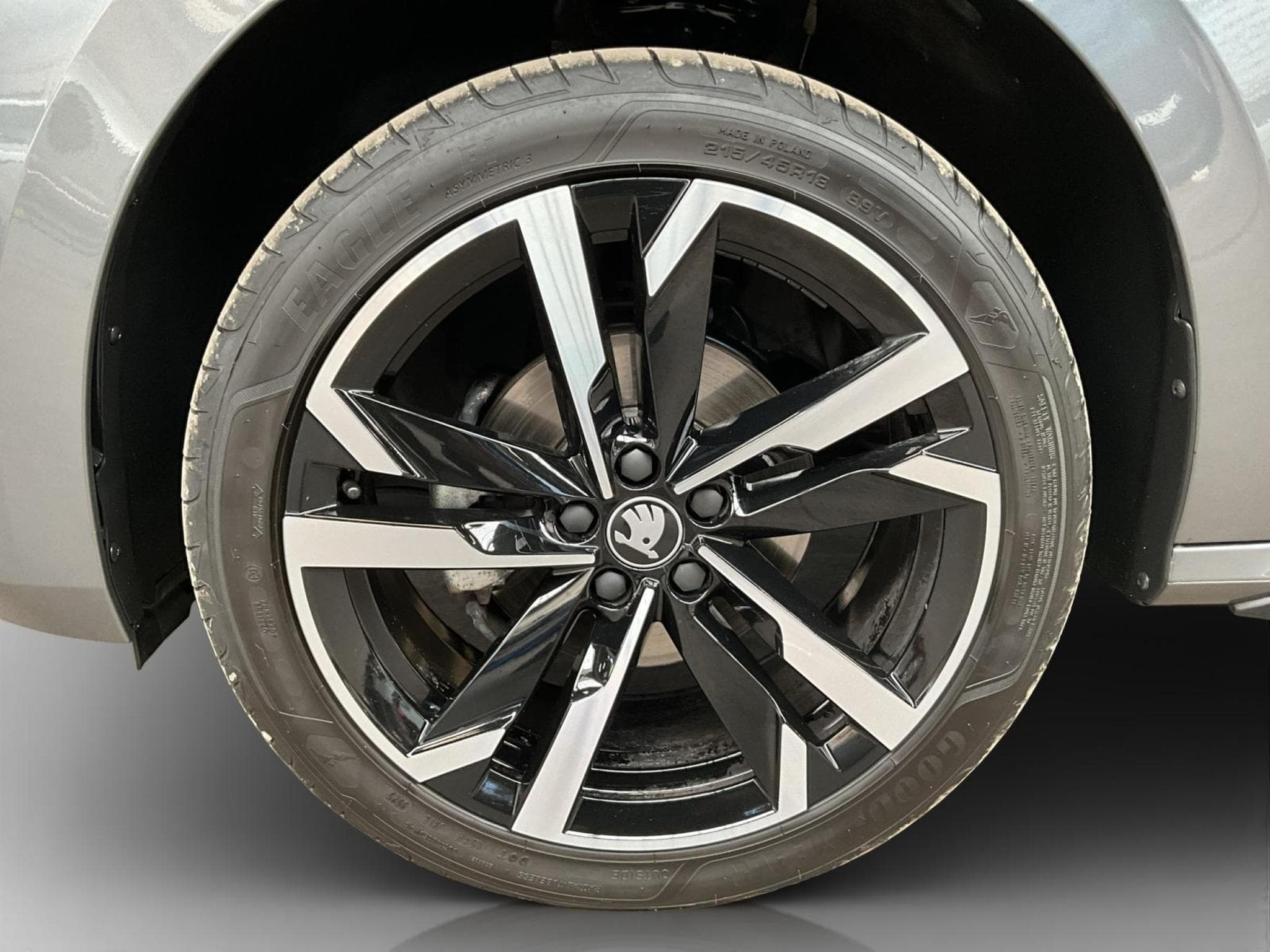 Skoda Kamiq Monte-Carlo+DSG++P.Park&Go+P.Ass+P.Simply-Clever (2025) - Photo 13
