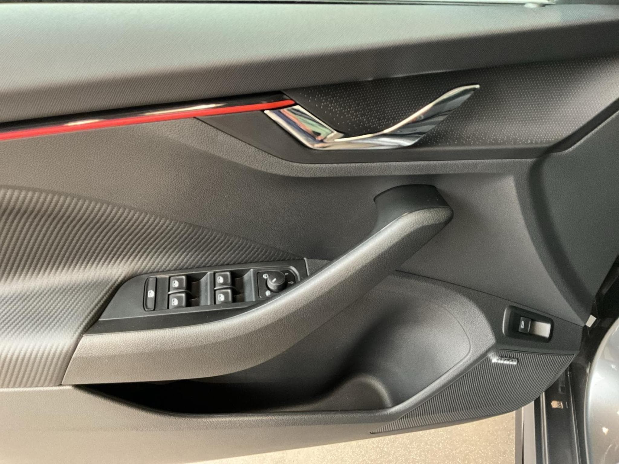 Skoda Kamiq Monte-Carlo+DSG++P.Park&Go+P.Ass+P.Simply-Clever (2025) - Photo 14