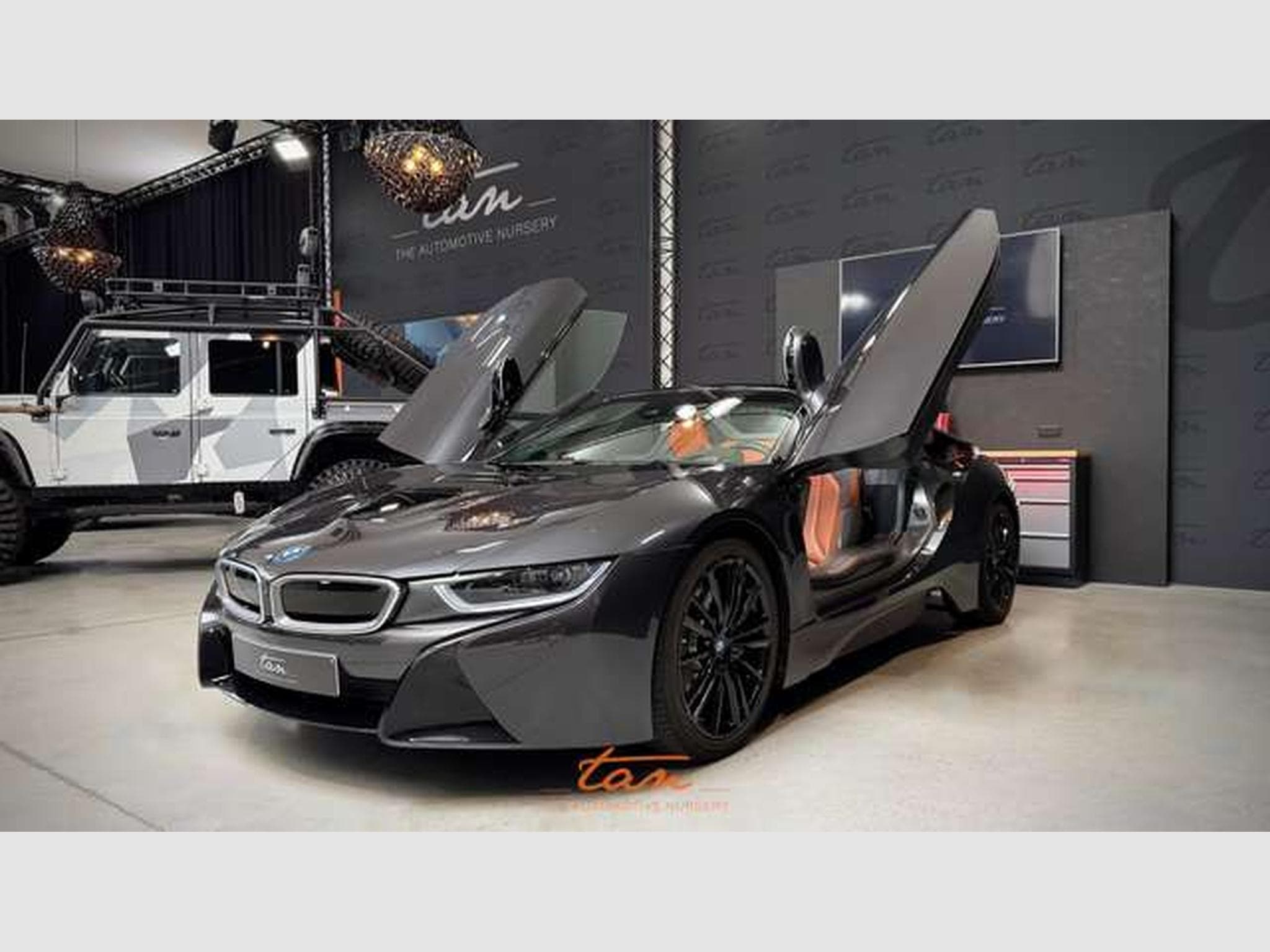 BMW i8 ROADSTER Plug-In Hybrid (11.6kWh) Full Options (2018) - Photo 10