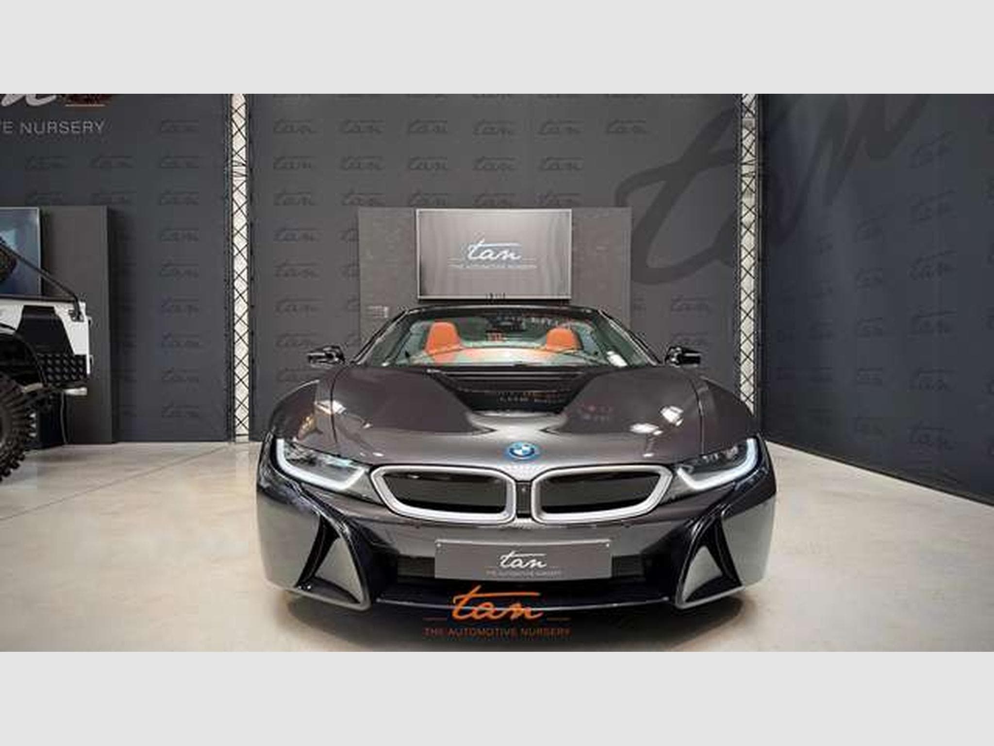 BMW i8 ROADSTER Plug-In Hybrid (11.6kWh) Full Options (2018) - Photo 2
