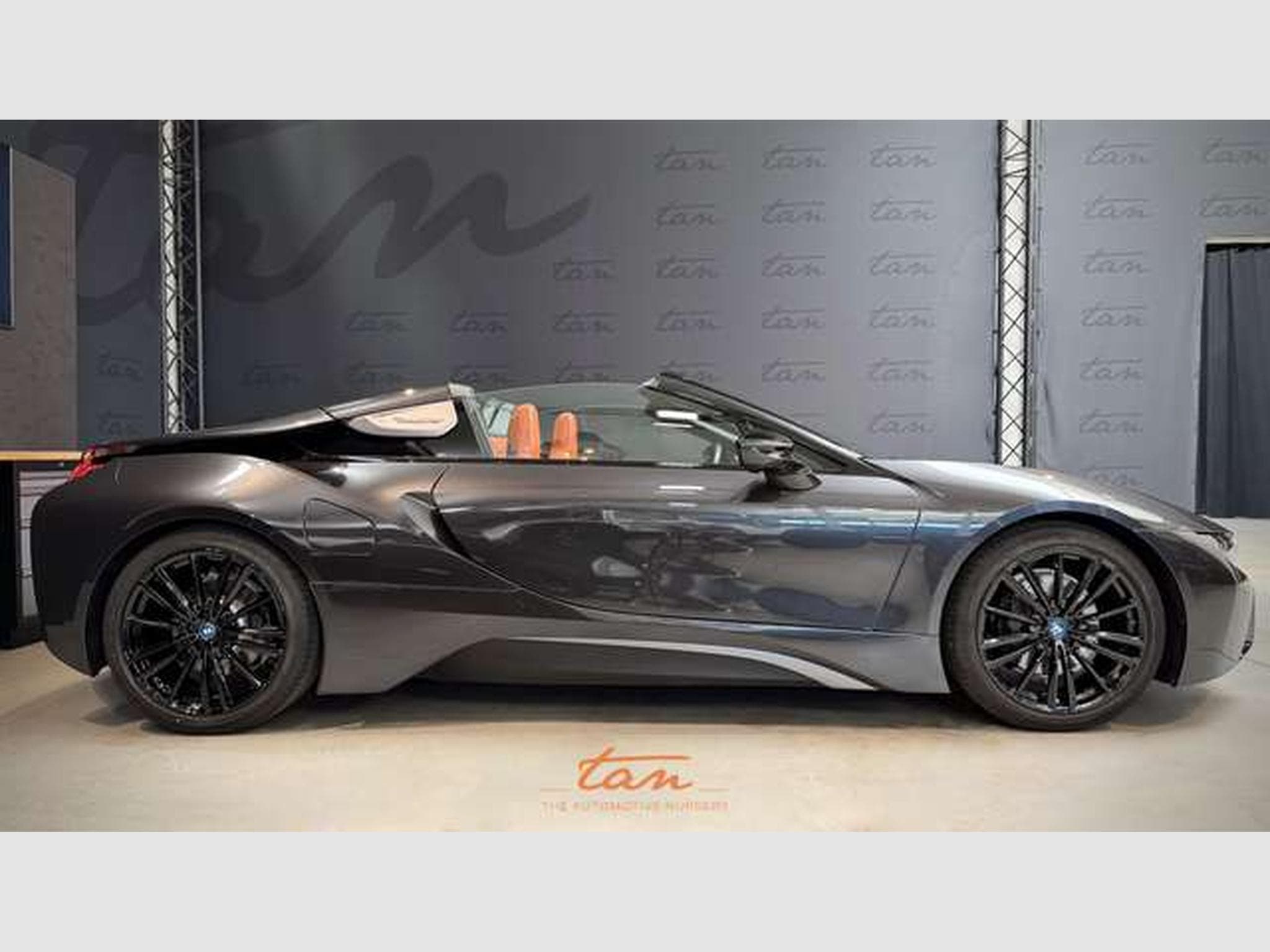 BMW i8 ROADSTER Plug-In Hybrid (11.6kWh) Full Options (2018) - Photo 4
