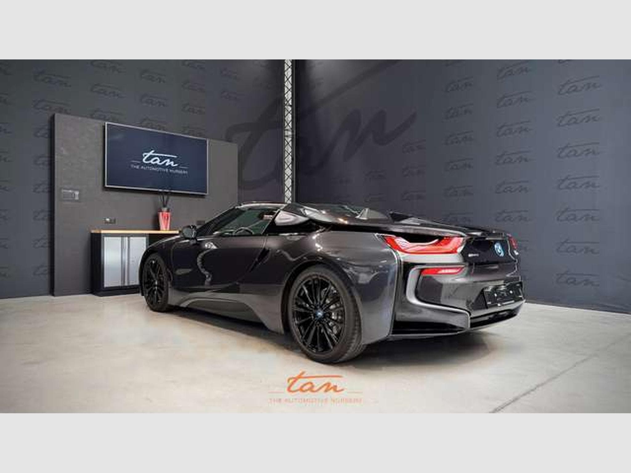 BMW i8 ROADSTER Plug-In Hybrid (11.6kWh) Full Options (2018) - Photo 5