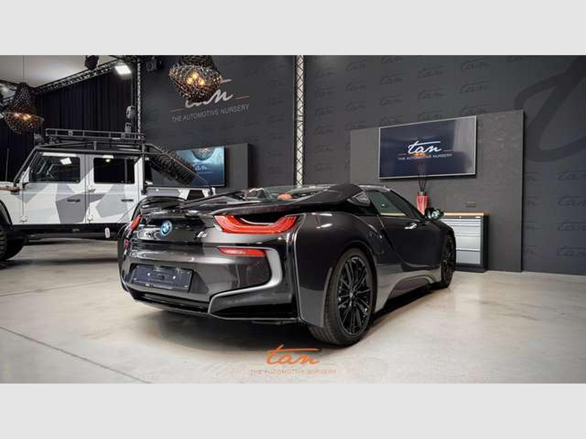 BMW i8 ROADSTER Plug-In Hybrid (11.6kWh) Full Options (2018) - Photo 7